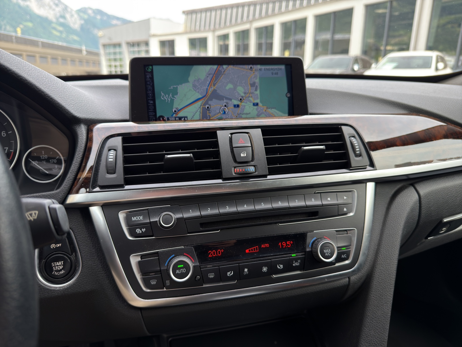 BMW 320i xDrive Gran Turismo-image-20