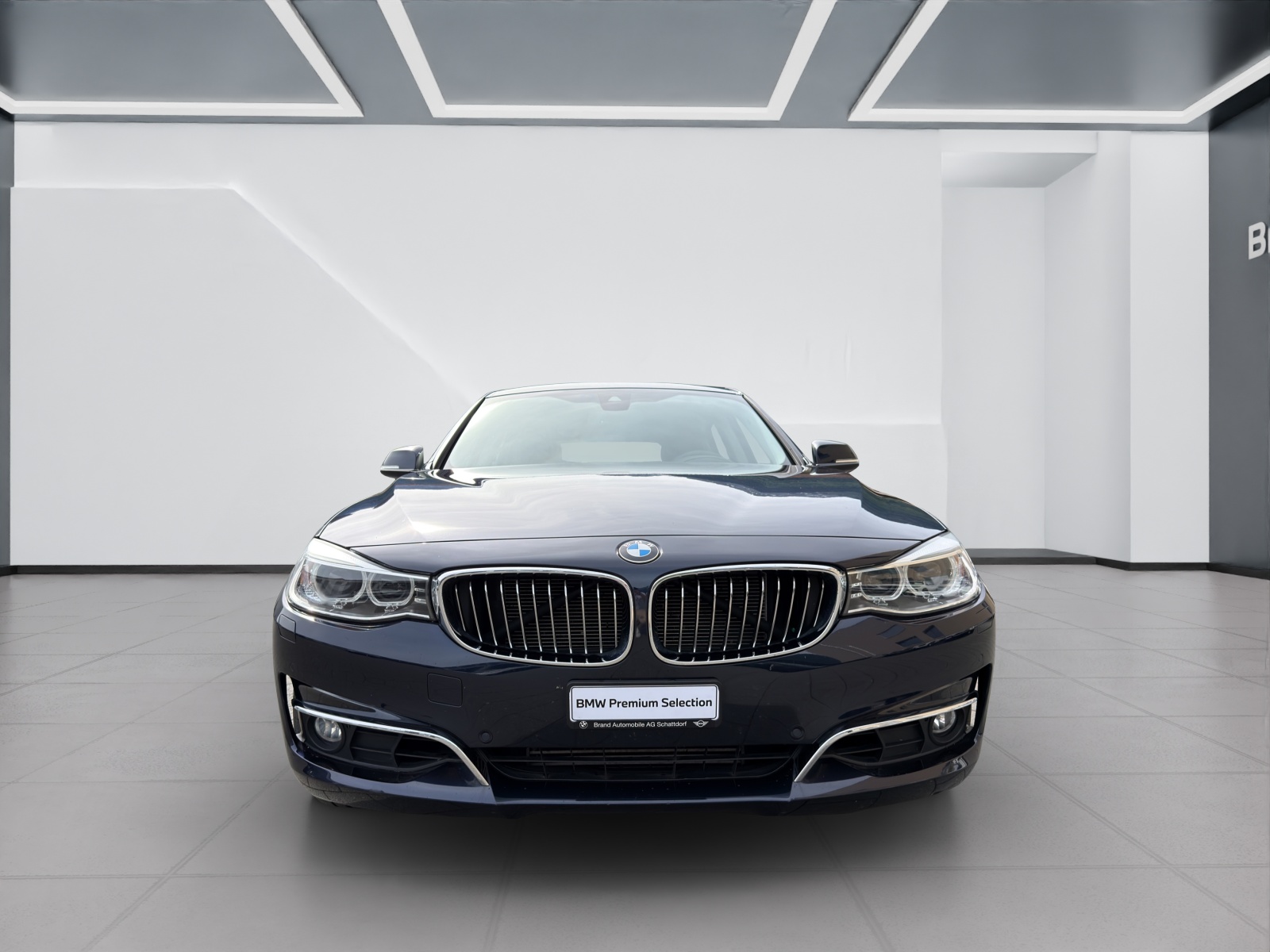 BMW 320i xDrive Gran Turismo-image-7