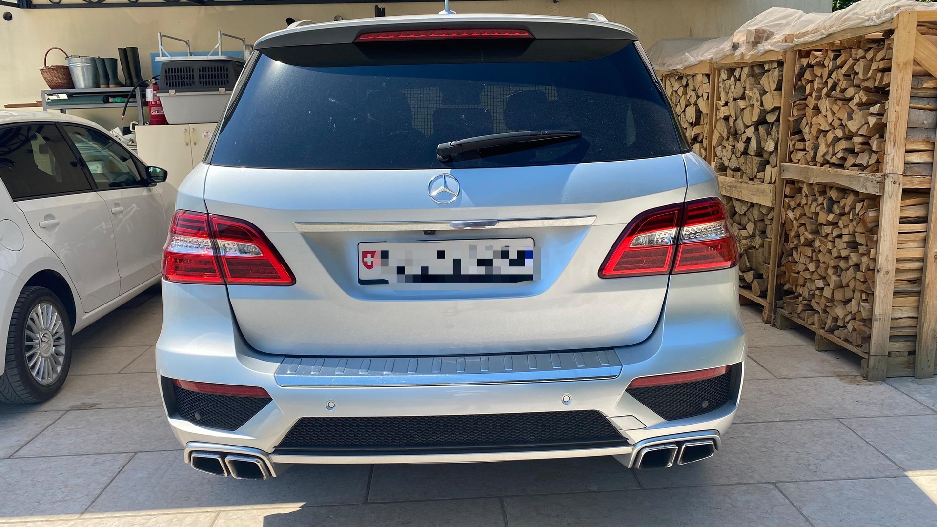 MERCEDES-BENZ ML 63 AMG Executive 4Matic Speedshift-image-3