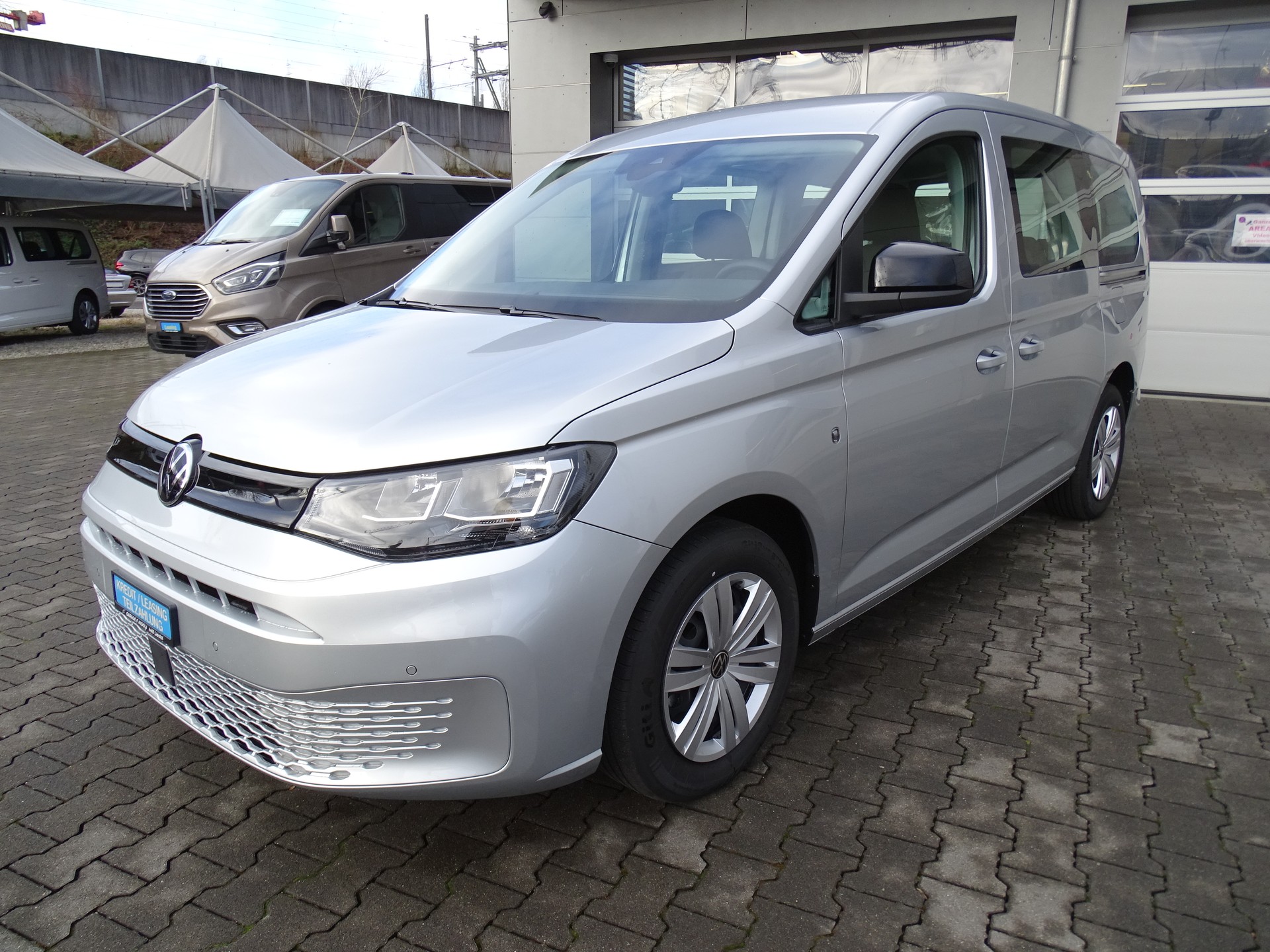 VW Caddy Maxi 1.5 TSI DSG-image-19