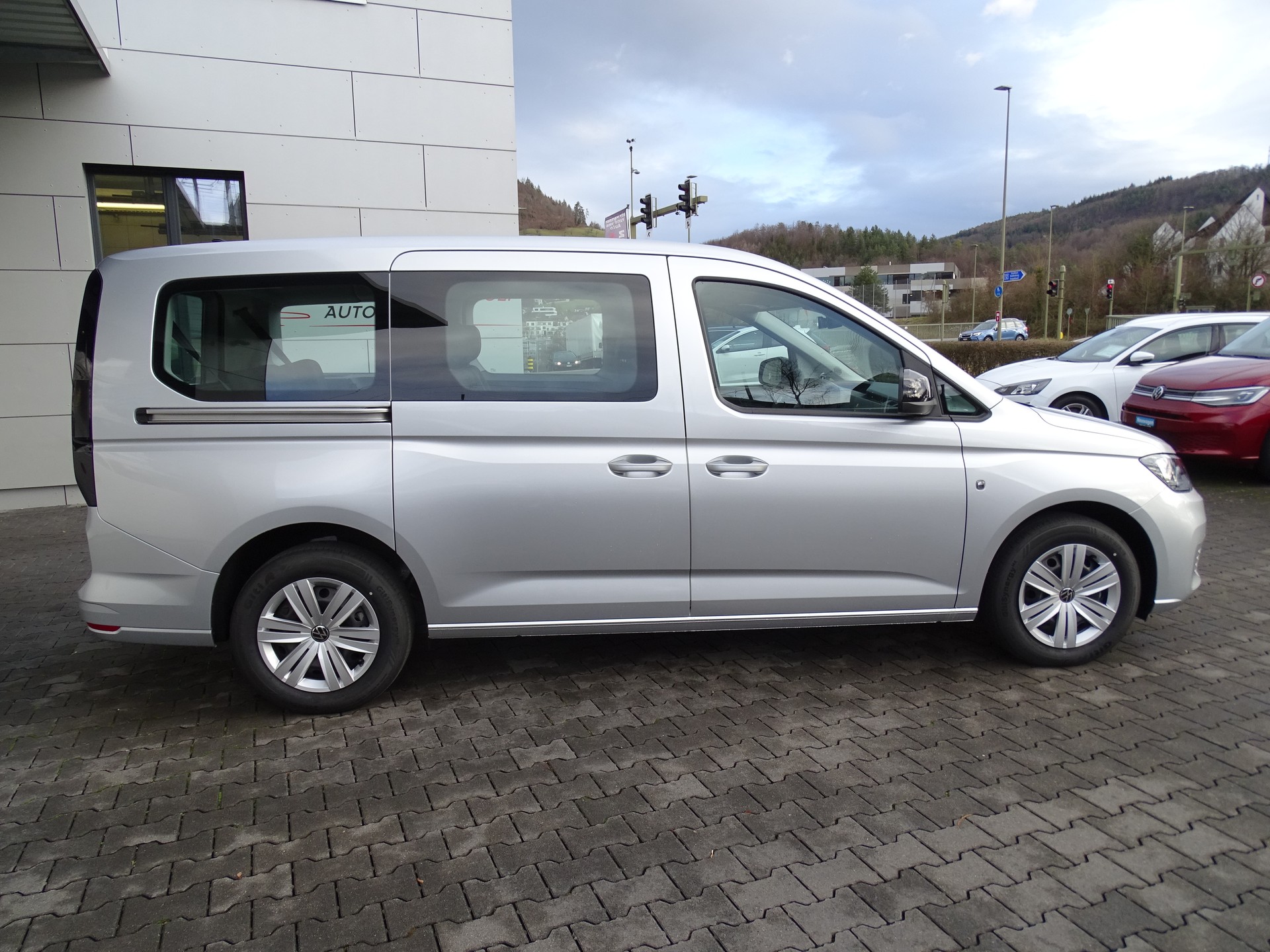 VW Caddy Maxi 1.5 TSI DSG-image-5