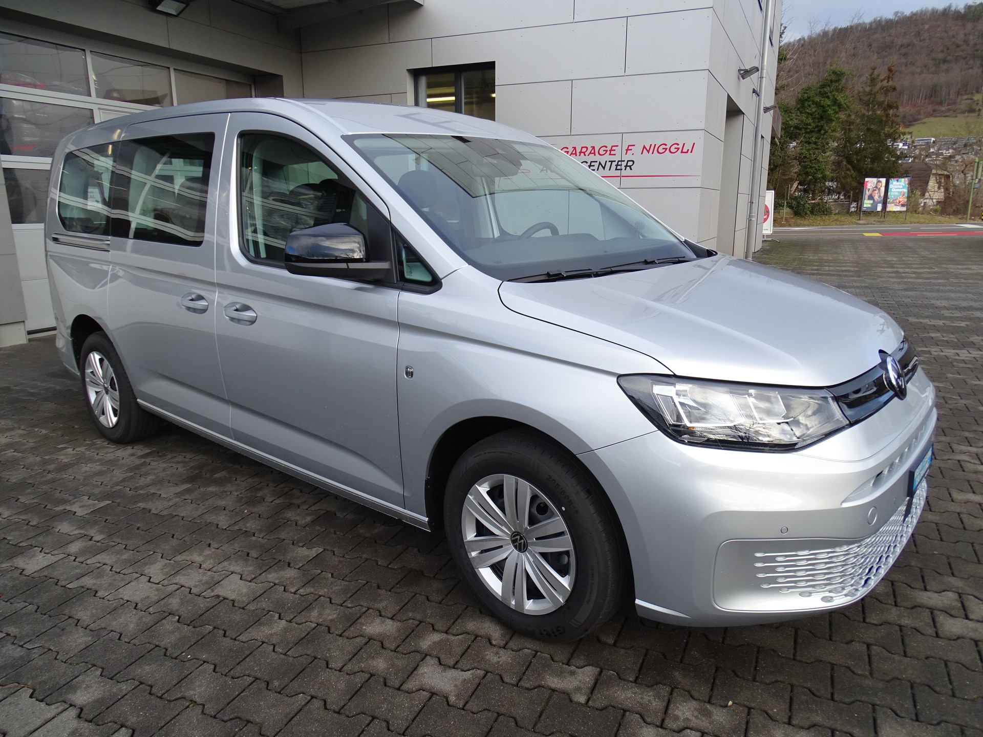VW Caddy Maxi 1.5 TSI DSG-showroom-element-1
