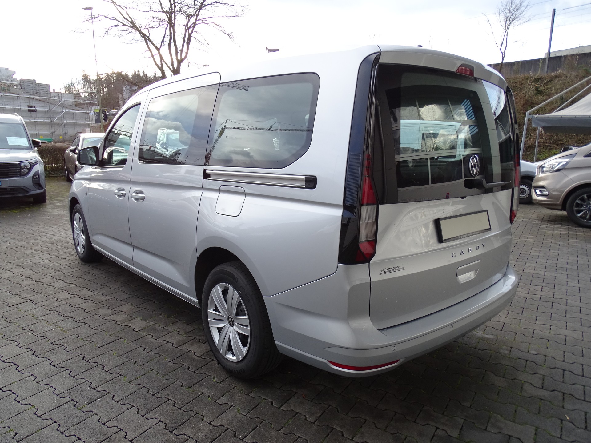 VW Caddy Maxi 1.5 TSI DSG-image-12