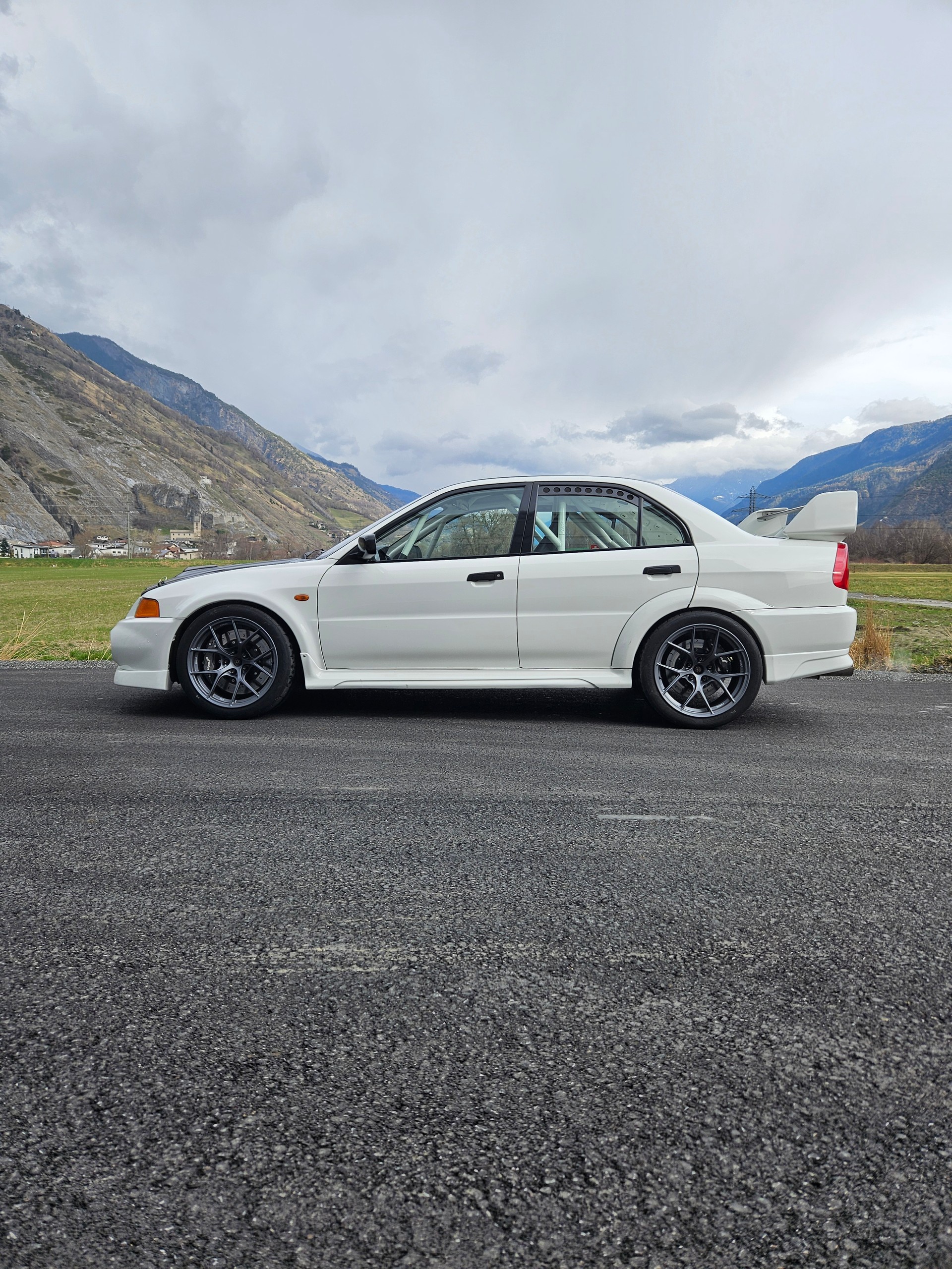 MITSUBISHI EVO VI RS-image-3