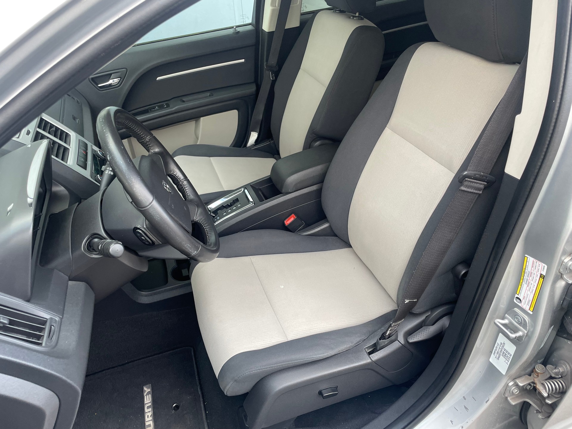 DODGE Journey 2.7 V6 E85 SXT Automatic-image-11
