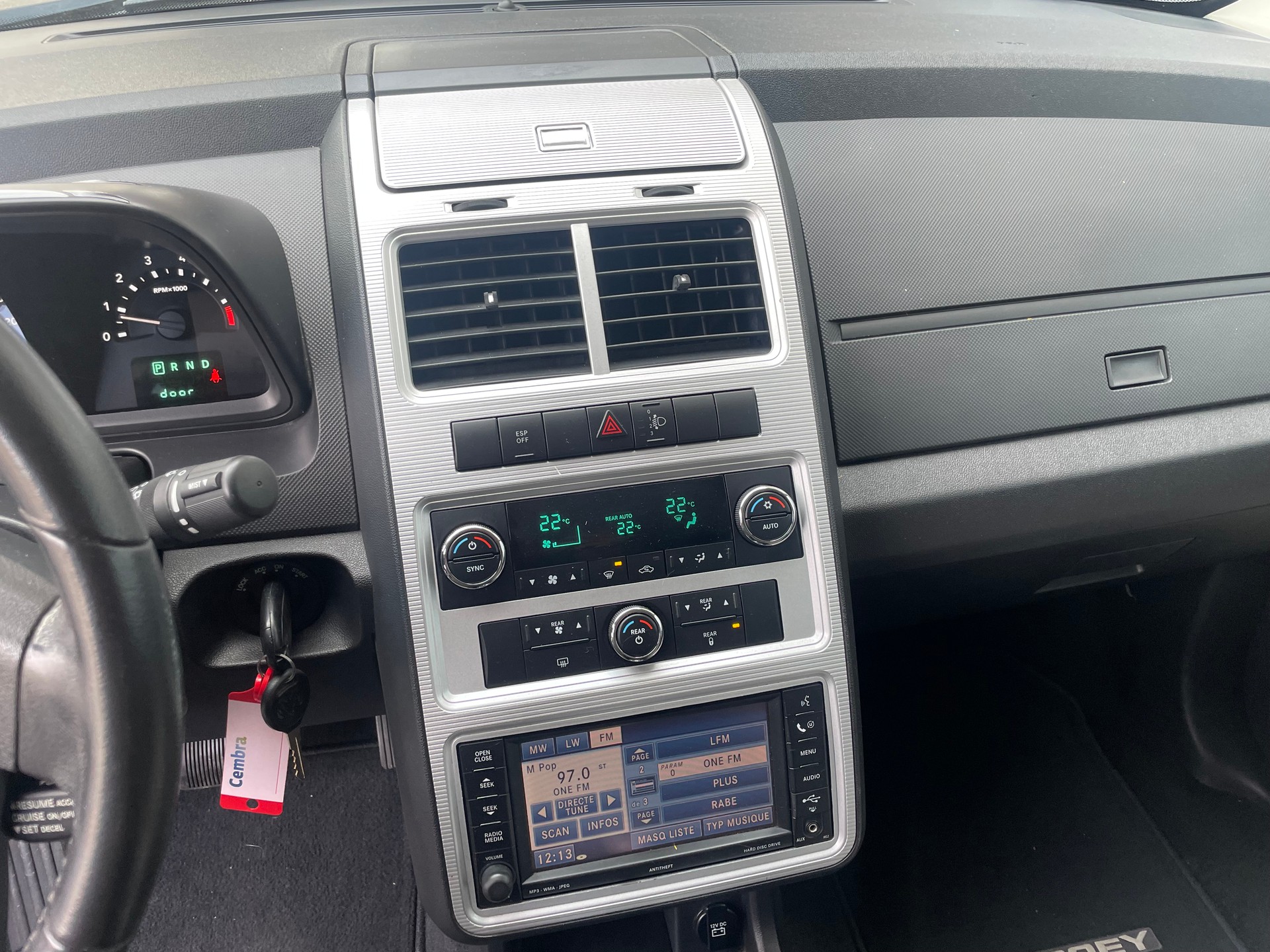 DODGE Journey 2.7 V6 E85 SXT Automatic-image-13