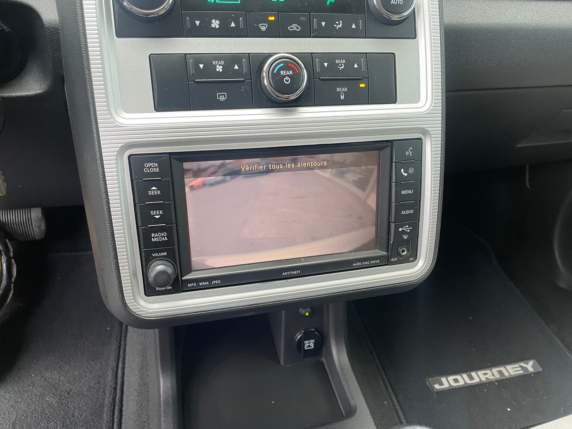 DODGE Journey 2.7 V6 E85 SXT Automatic-image-15