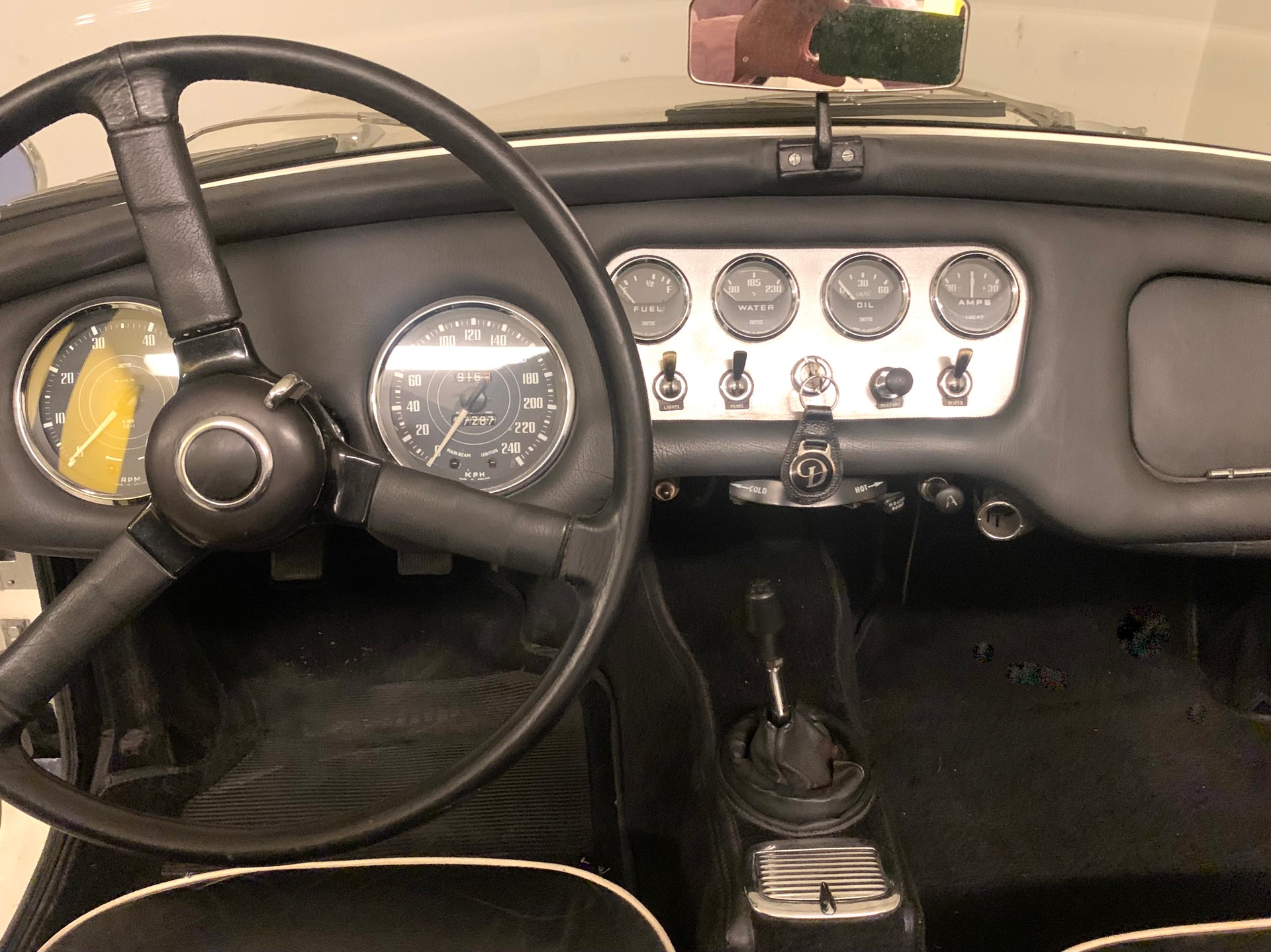 DAIMLER SP 250-image-4