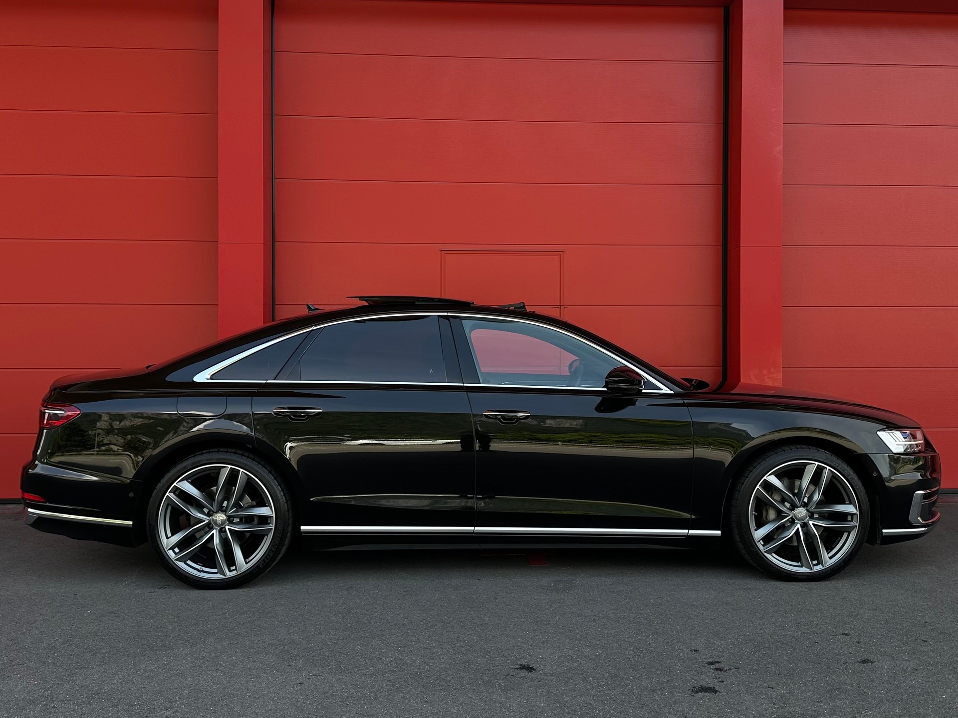 AUDI A8 50 TDI quattro tiptronic-image-2