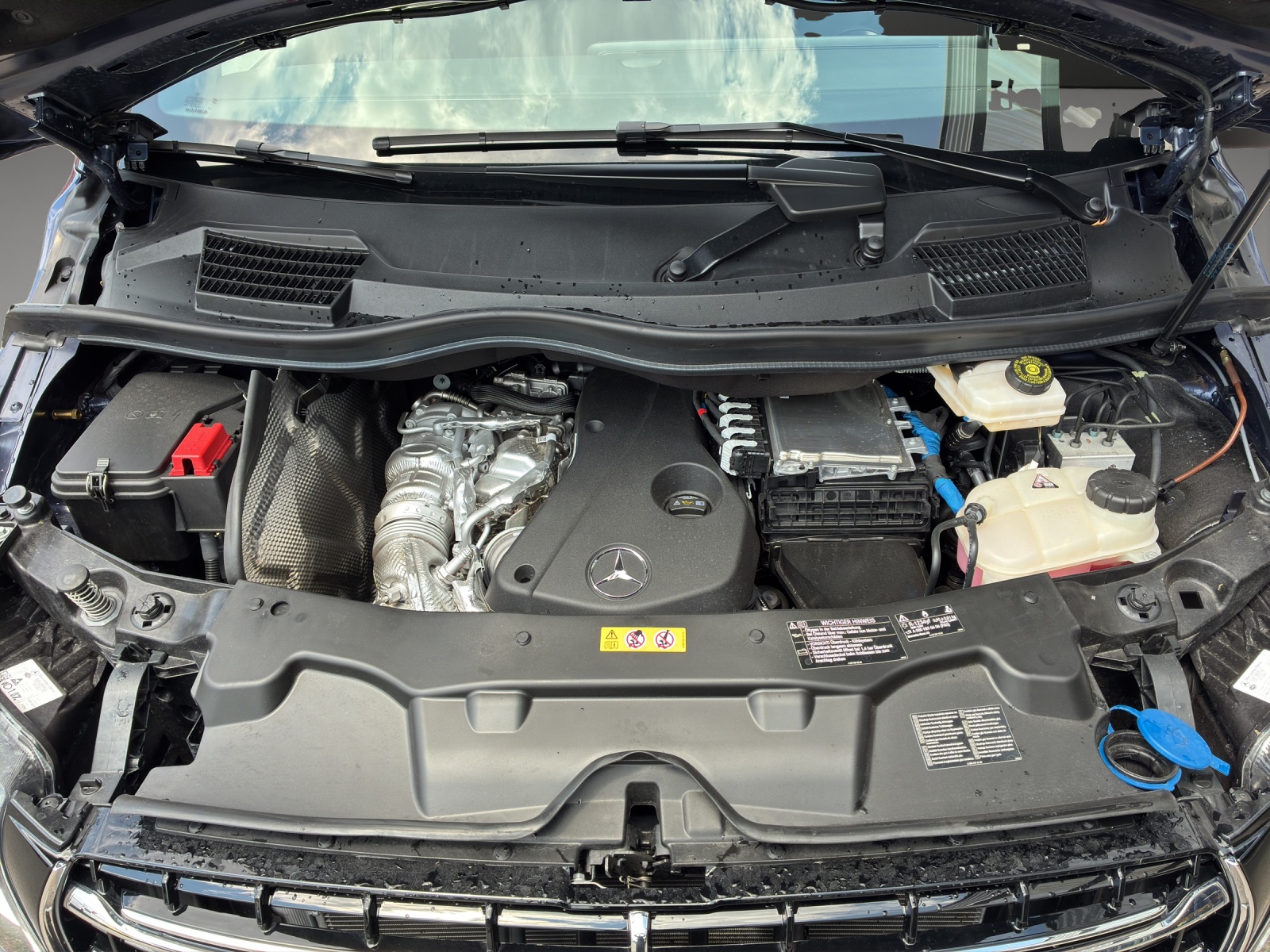 MERCEDES-BENZ V 300 d lang Exclusive 4Matic 9G-Tronic-image-11