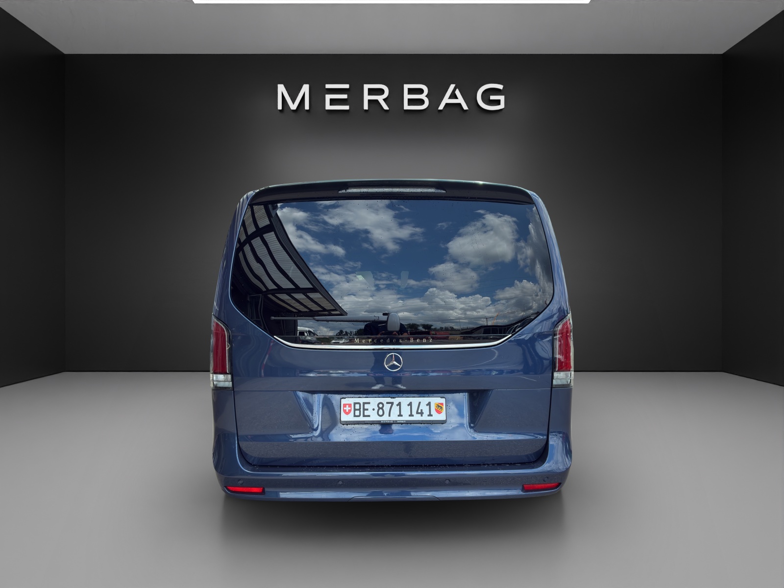 MERCEDES-BENZ V 300 d lang Exclusive 4Matic 9G-Tronic-image-4