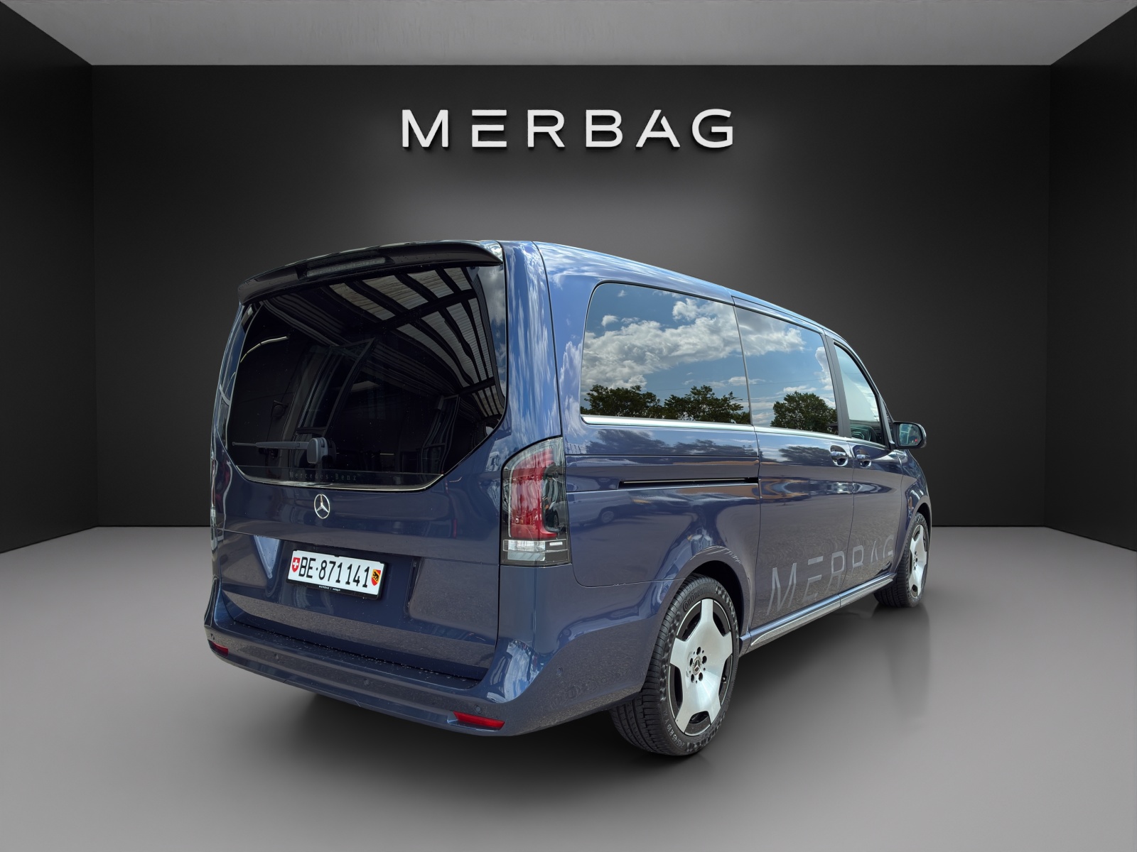 MERCEDES-BENZ V 300 d lang Exclusive 4Matic 9G-Tronic-image-5