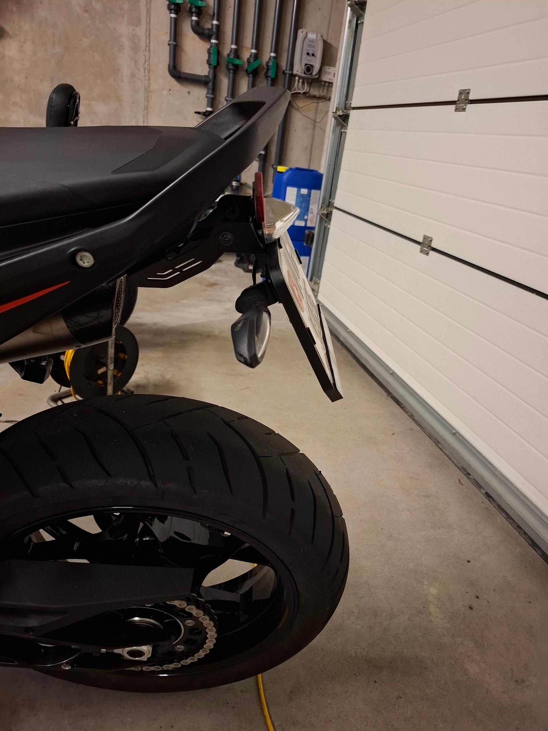 KTM 790 Duke-image-2