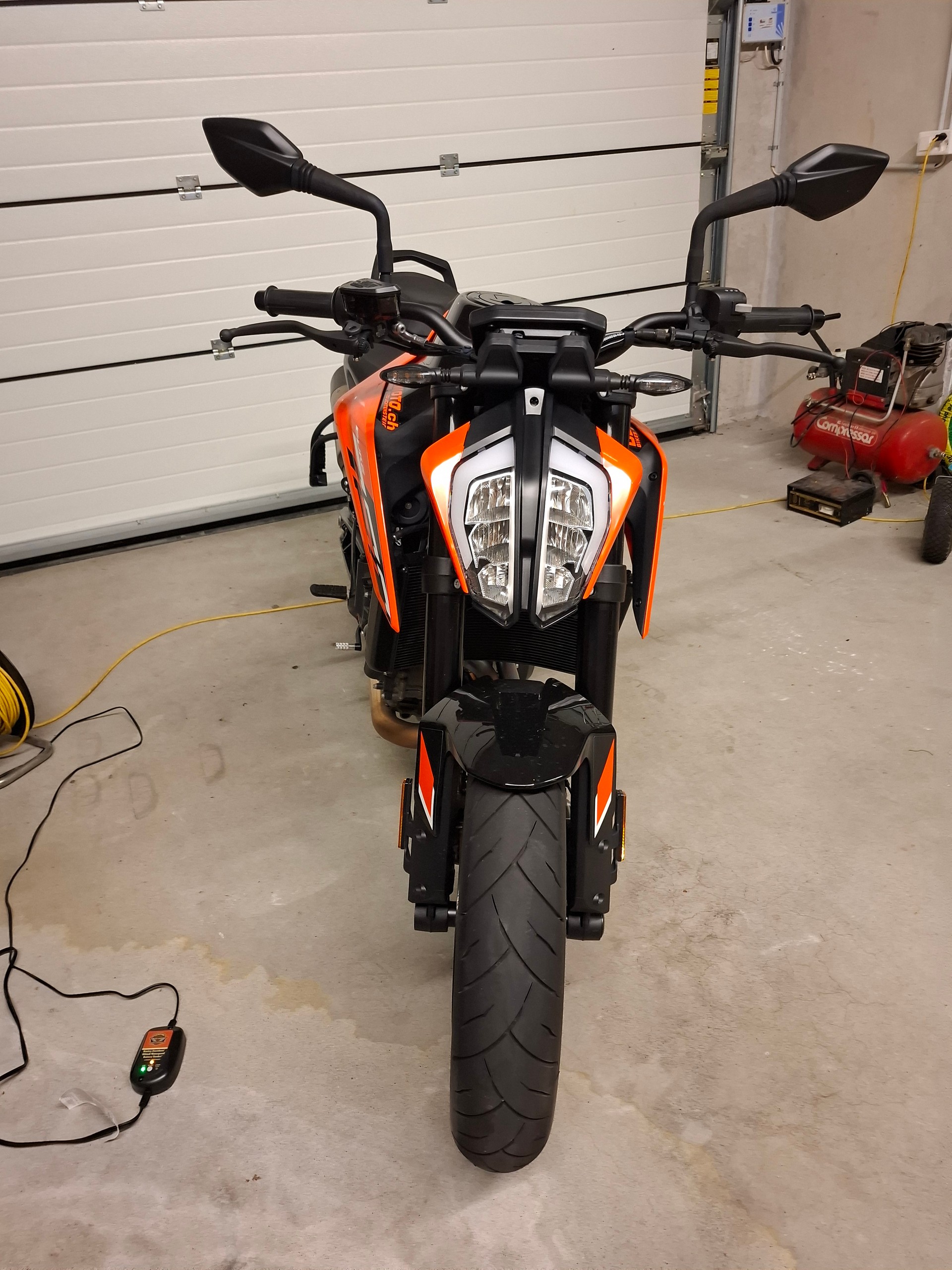 KTM 790 Duke-image-3