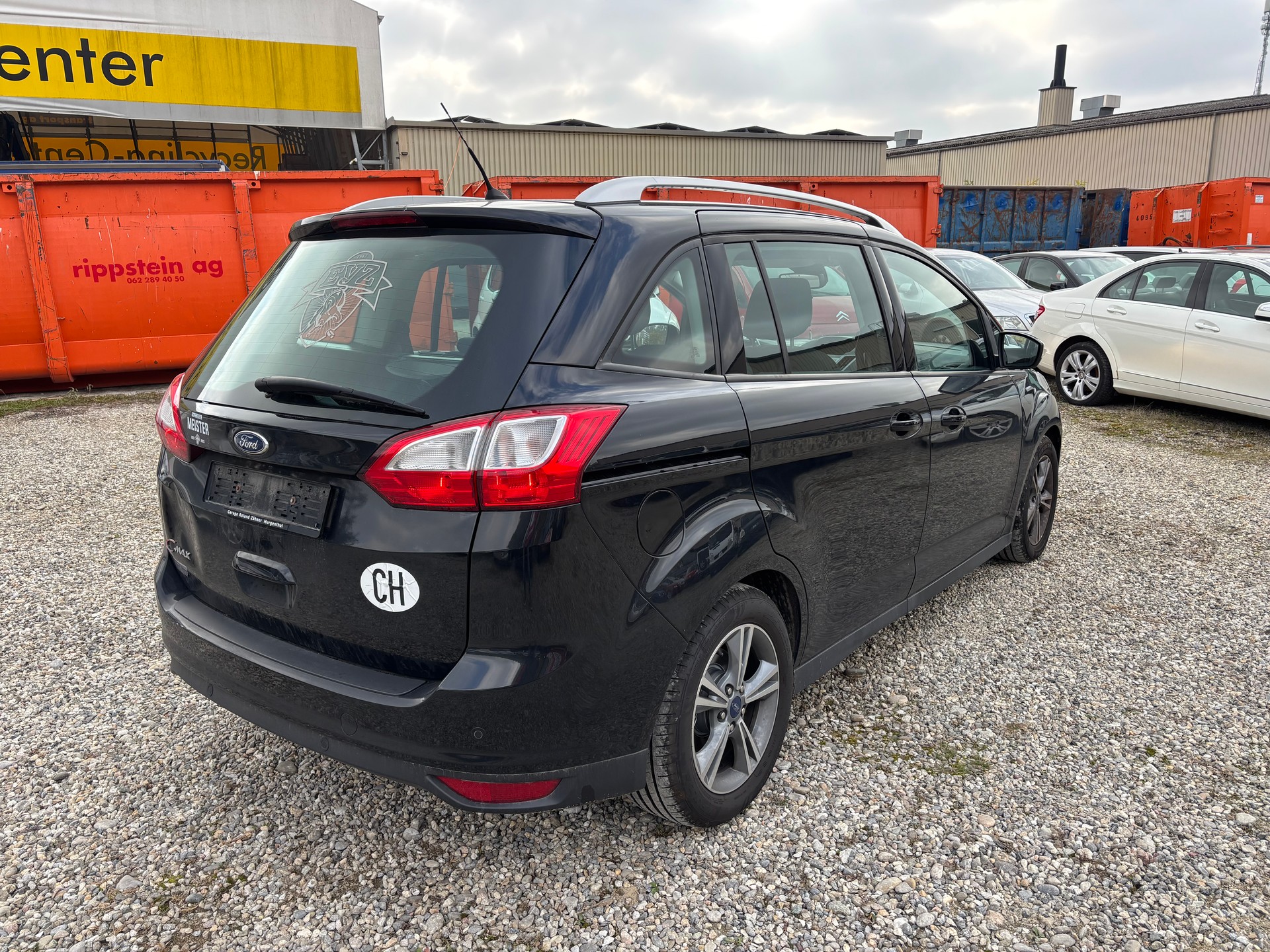 FORD Grand C-MAX-image-2