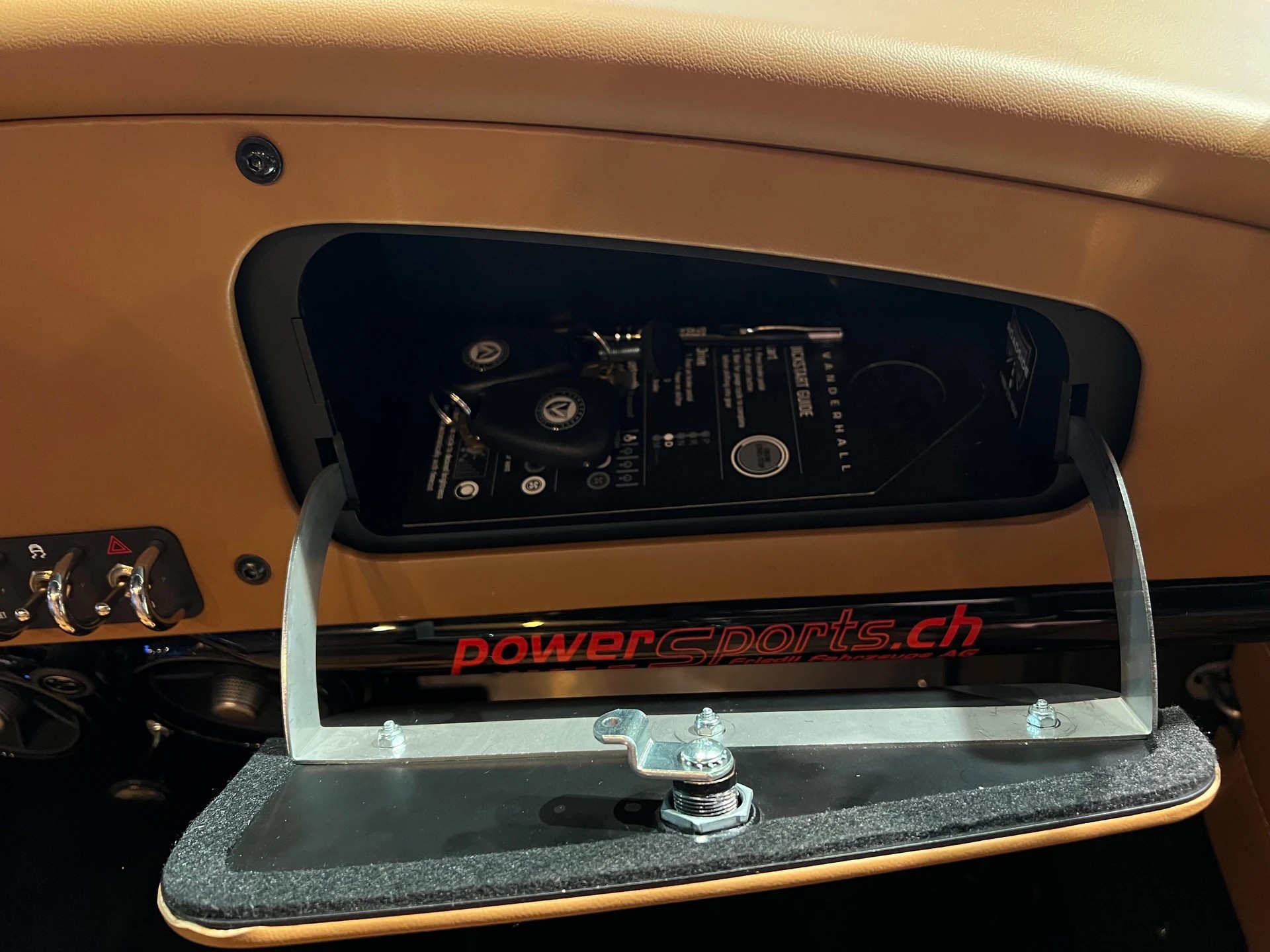 VANDERHALL Carmel GT-image-12