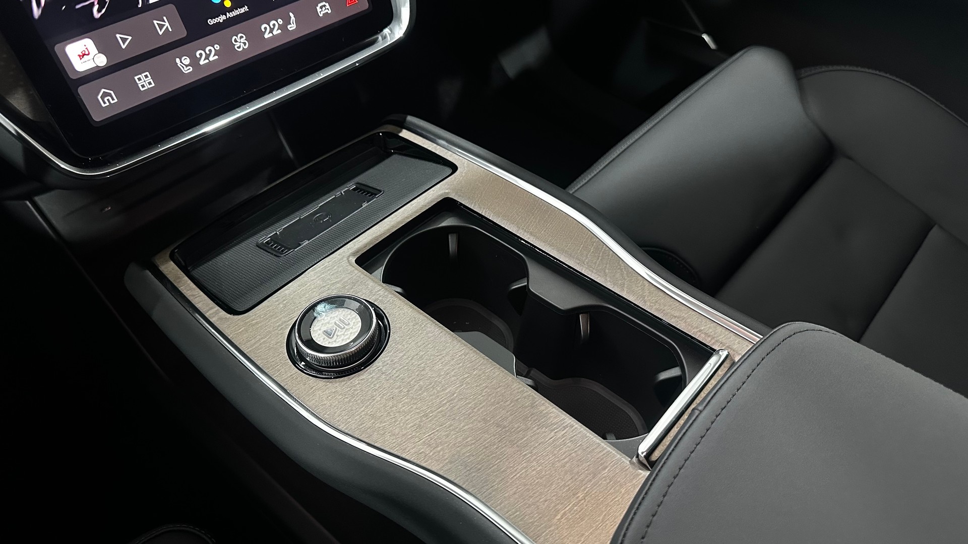 VOLVO EX 90 Twin Ultra AWD-image-10