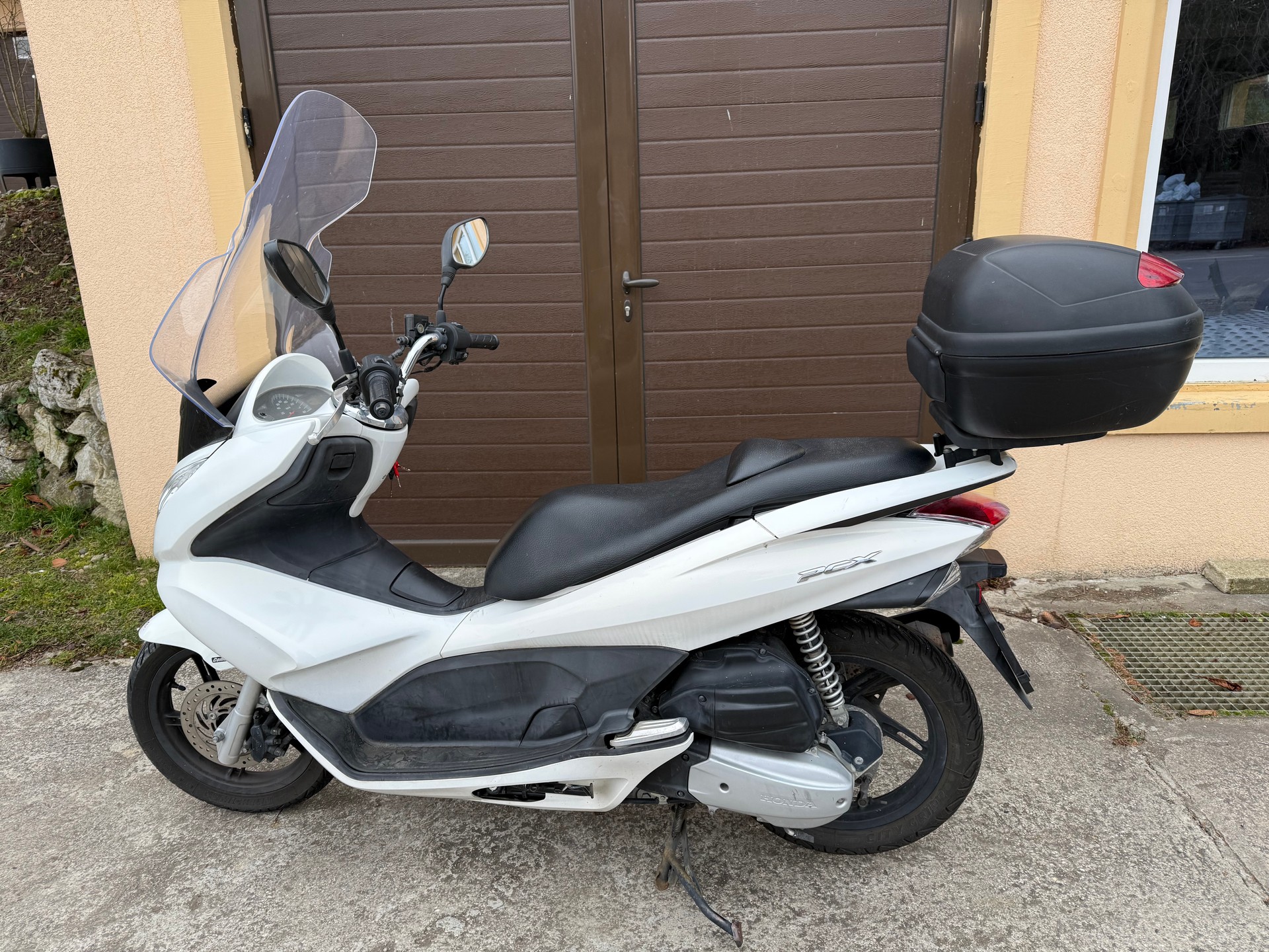 HONDA PCX 125 i-image-1