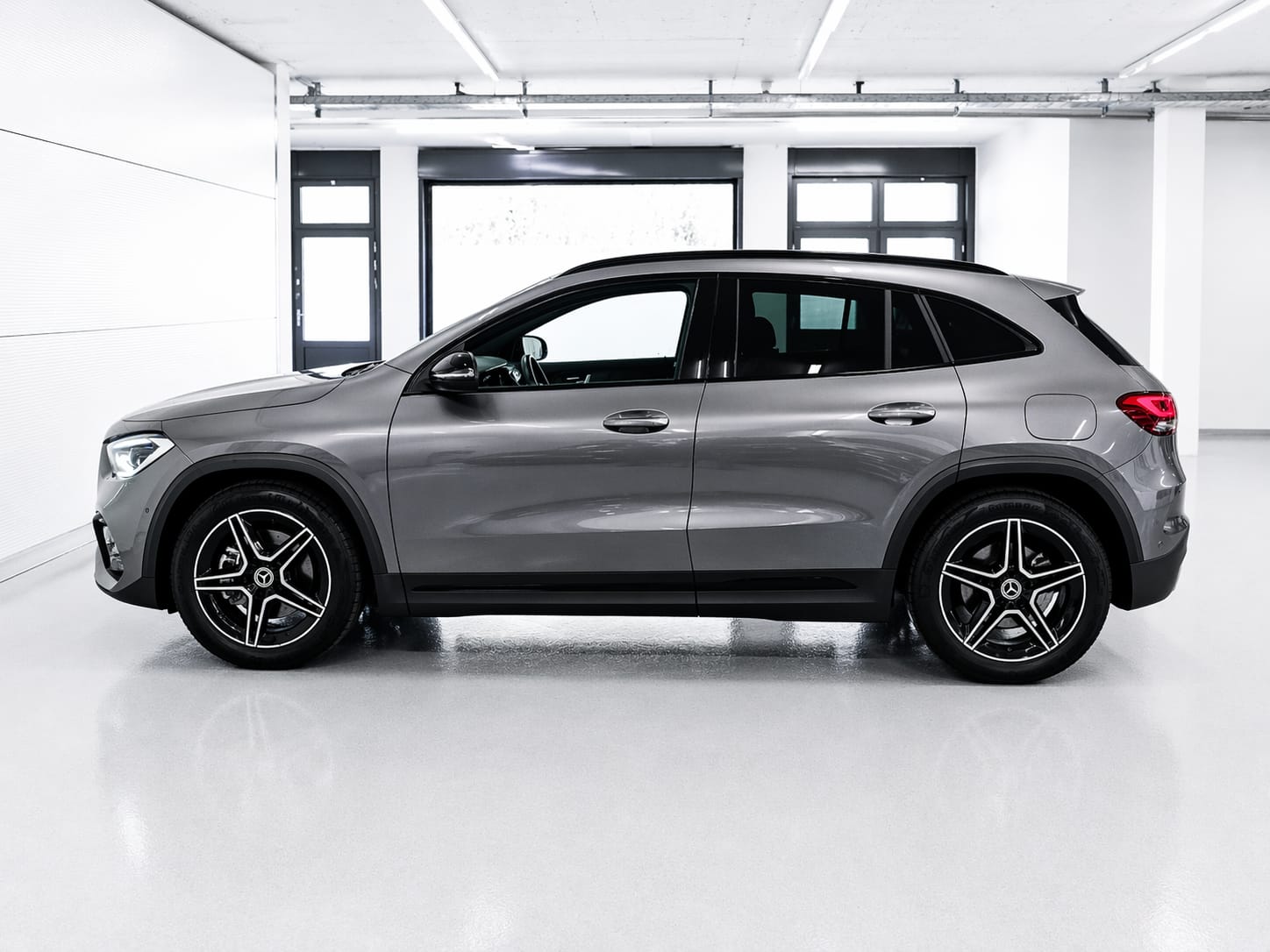 MERCEDES-BENZ GLA 200d 4Matic AMG Line *CH-Fahrzeug* *Frisch ab Service* *Leasing ohne Anzahlung ab 490.-*-showroom-element-3