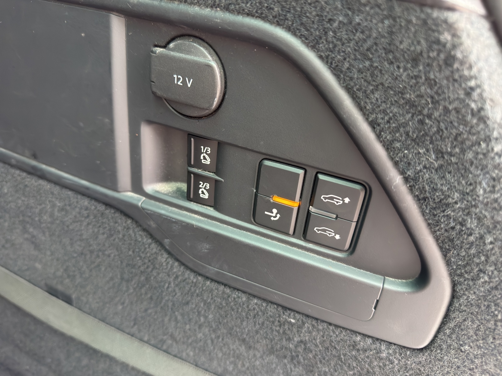 VW Touareg 3.0 TDI BlueMotion Technology Tiptronic-image-18