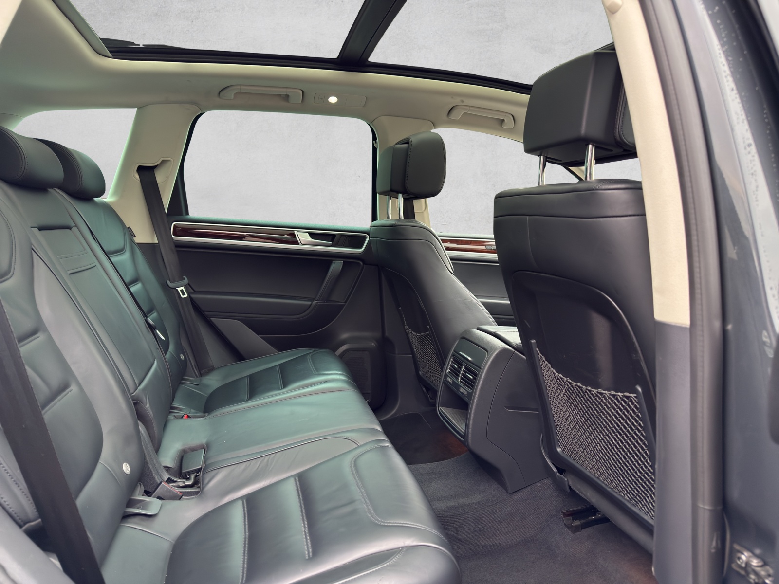 VW Touareg 3.0 TDI BlueMotion Technology Tiptronic-image-15