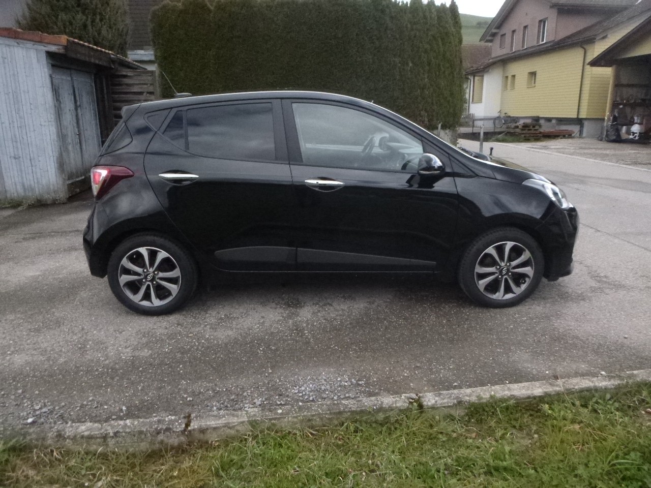 HYUNDAI i10 1.2 Vertex-image-5