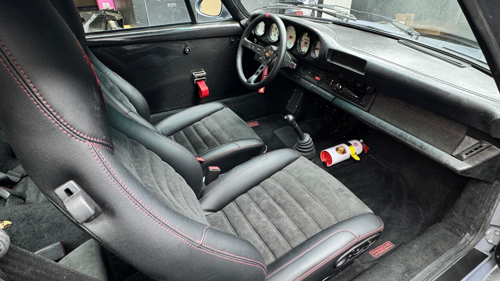PORSCHE 911 SC-image-4