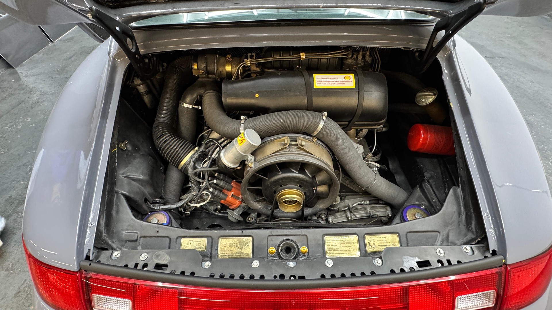 PORSCHE 911 SC-image-10