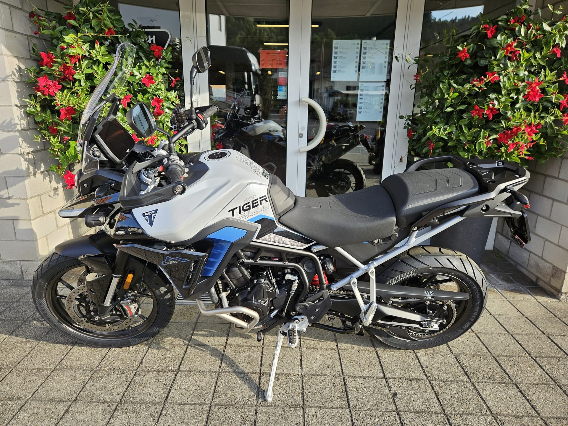TRIUMPH 900 Alpine Edition-image-5