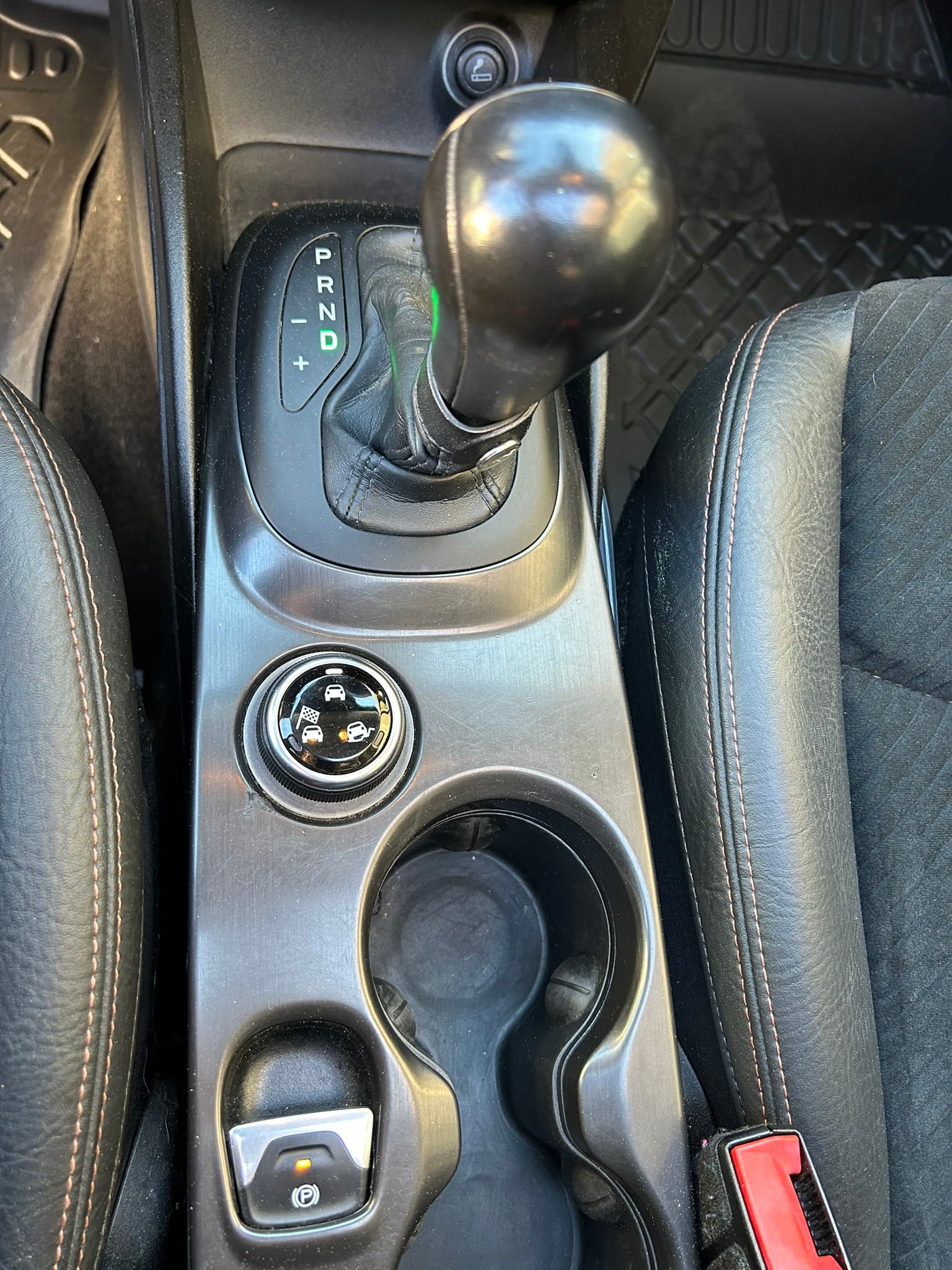 FIAT 500X 1.4 MultiAir Cross 4x4-image-14