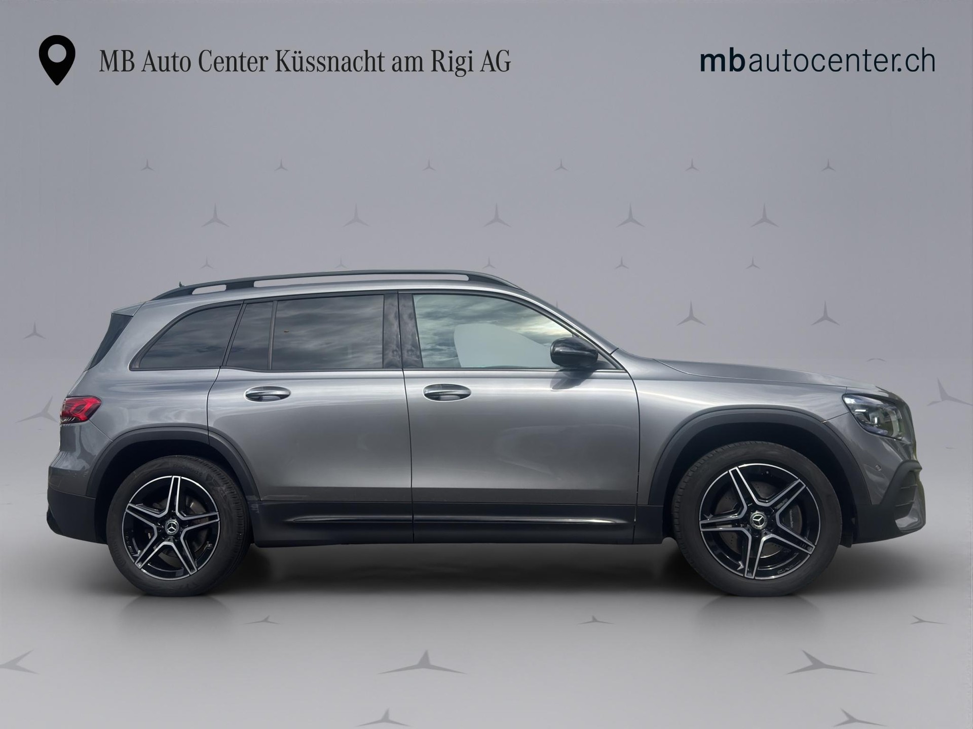 MERCEDES-BENZ GLB 220 d AMG Line 4matic-image-6