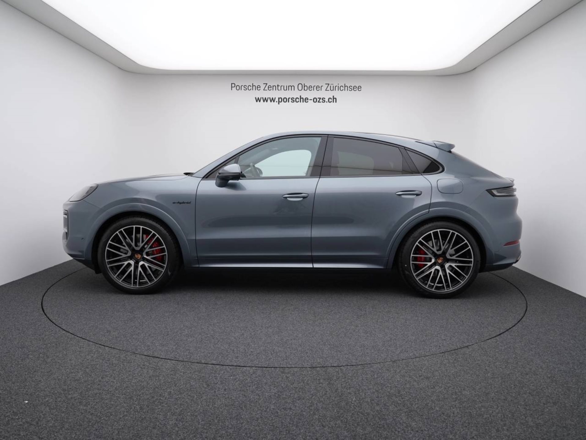 PORSCHE Cayenne S E-Hybrid Coupé Black Edition-showroom-element-1