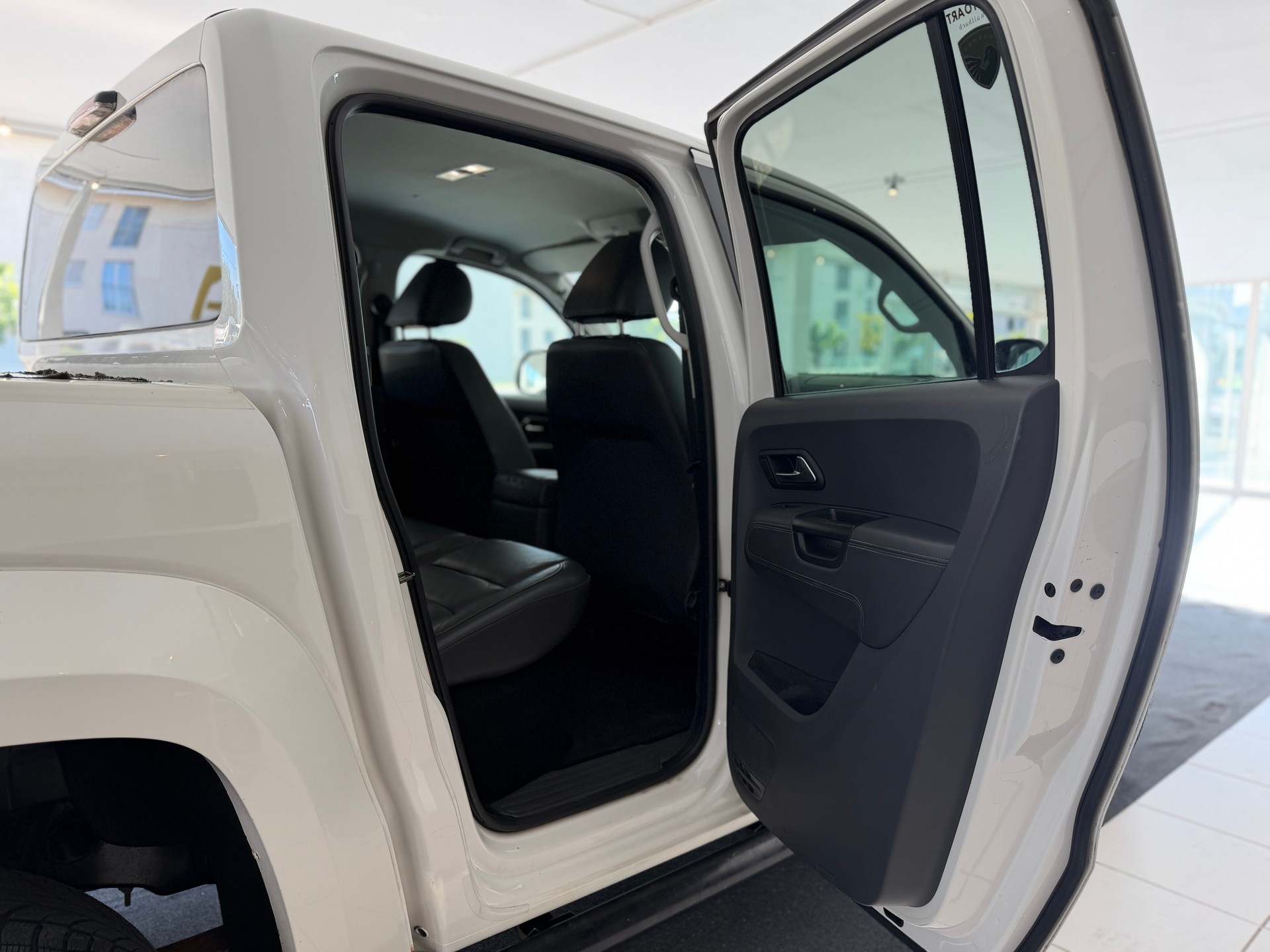 VW Amarok 2.0 BiTDI Highline 4Motion permanent-image-17