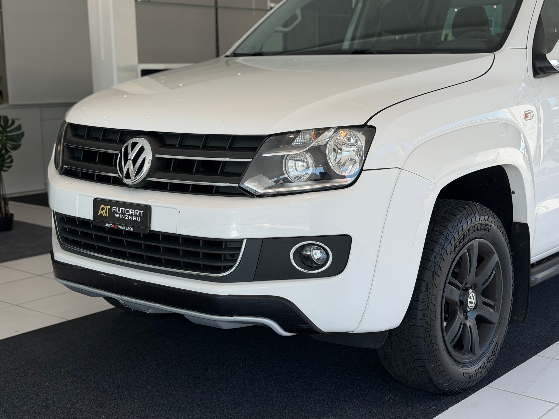 VW Amarok 2.0 BiTDI Highline 4Motion permanent-showroom-element-1