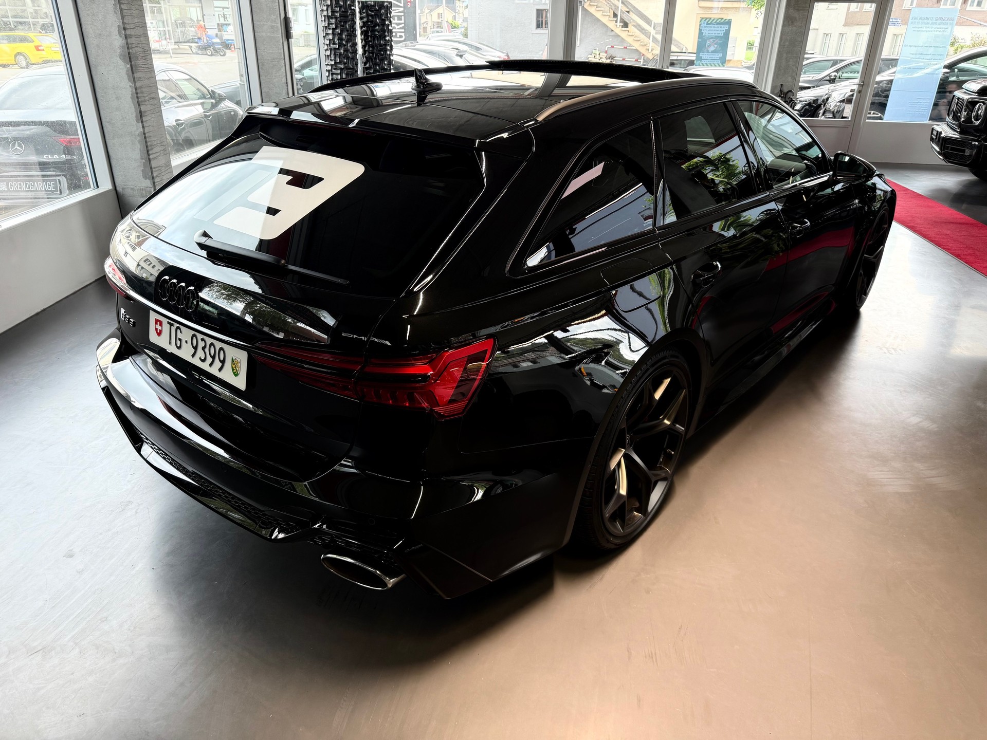 AUDI RS6 Avant 4.0 TFSI V8 Performance quattro-image-4