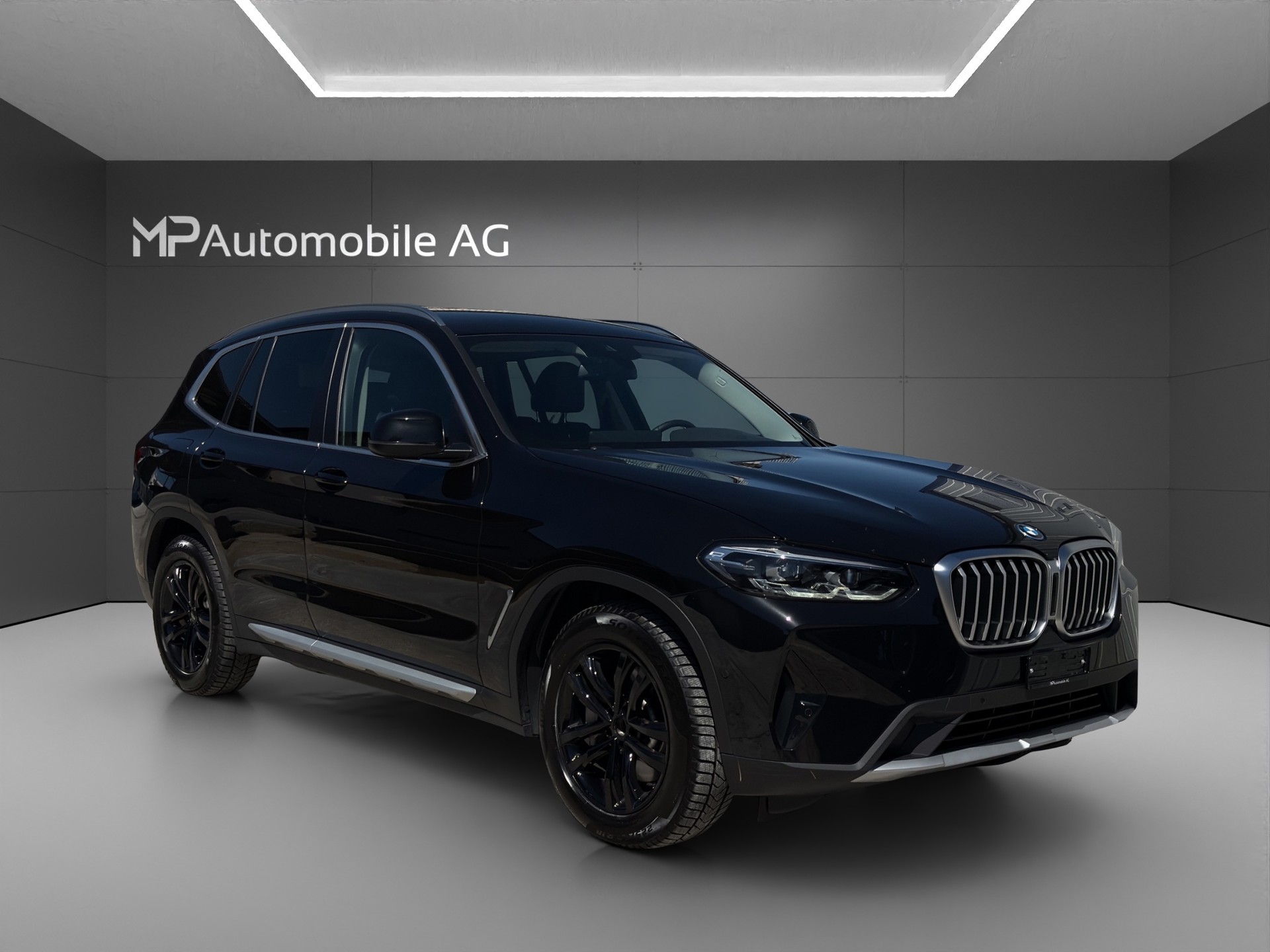 BMW X3 xDrive 30e-showroom-element-1