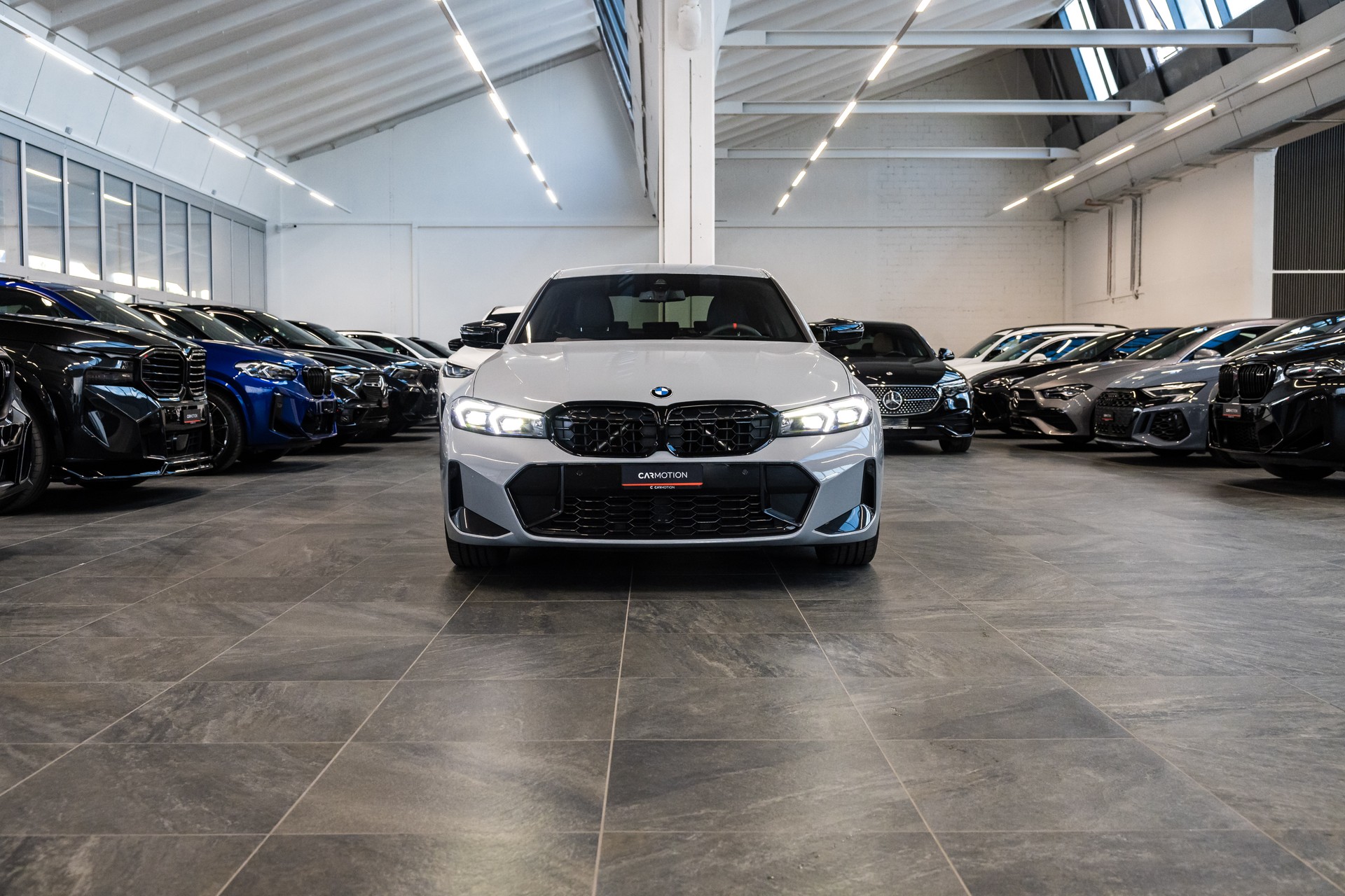 BMW M340i xDrive M Sport Pro / LCI / 360°Kamera / el.Sitze / HeadUp-showroom-element-1