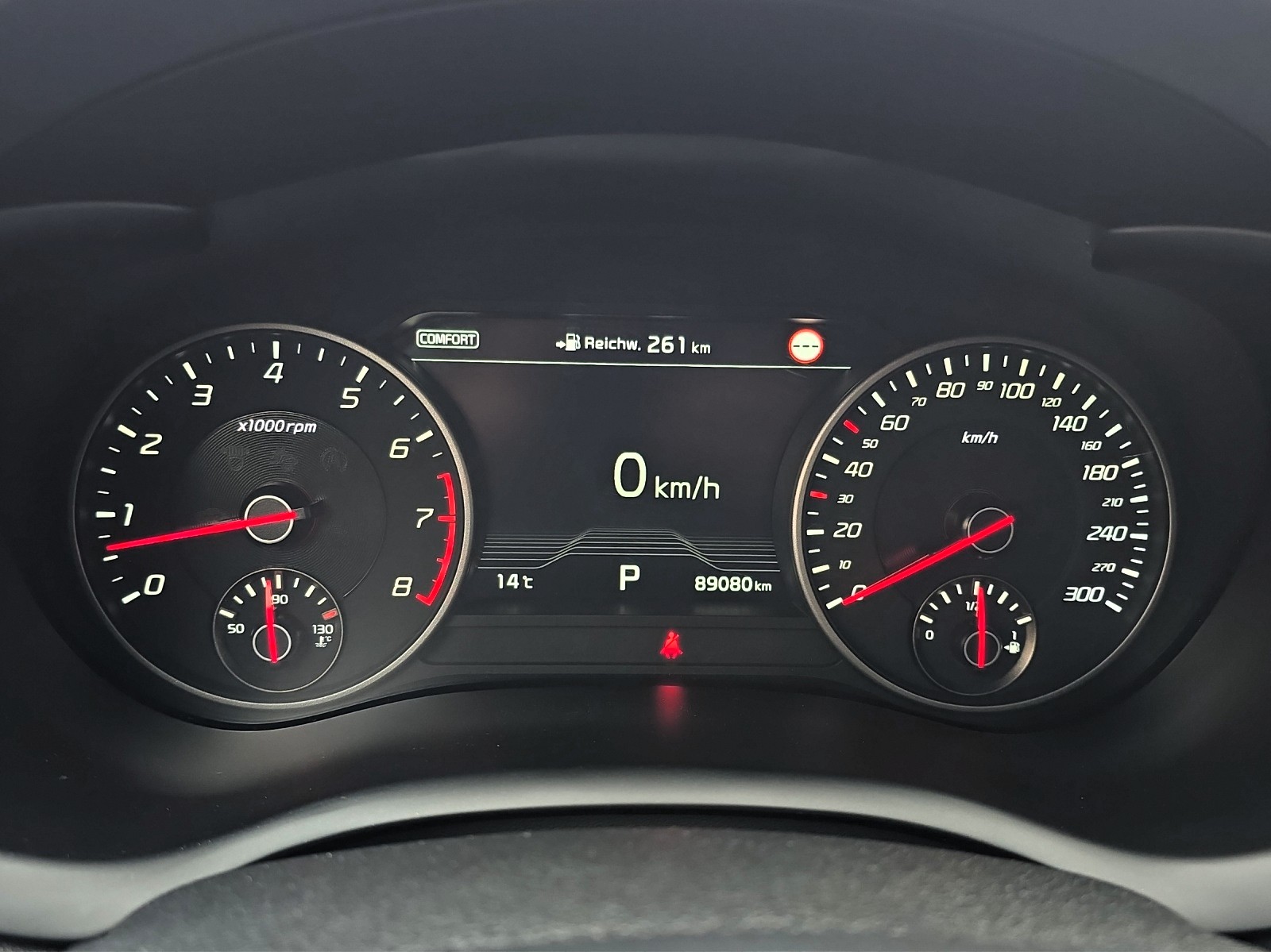 KIA Stinger 3.3 T-GDi GT Automat AWD-image-18