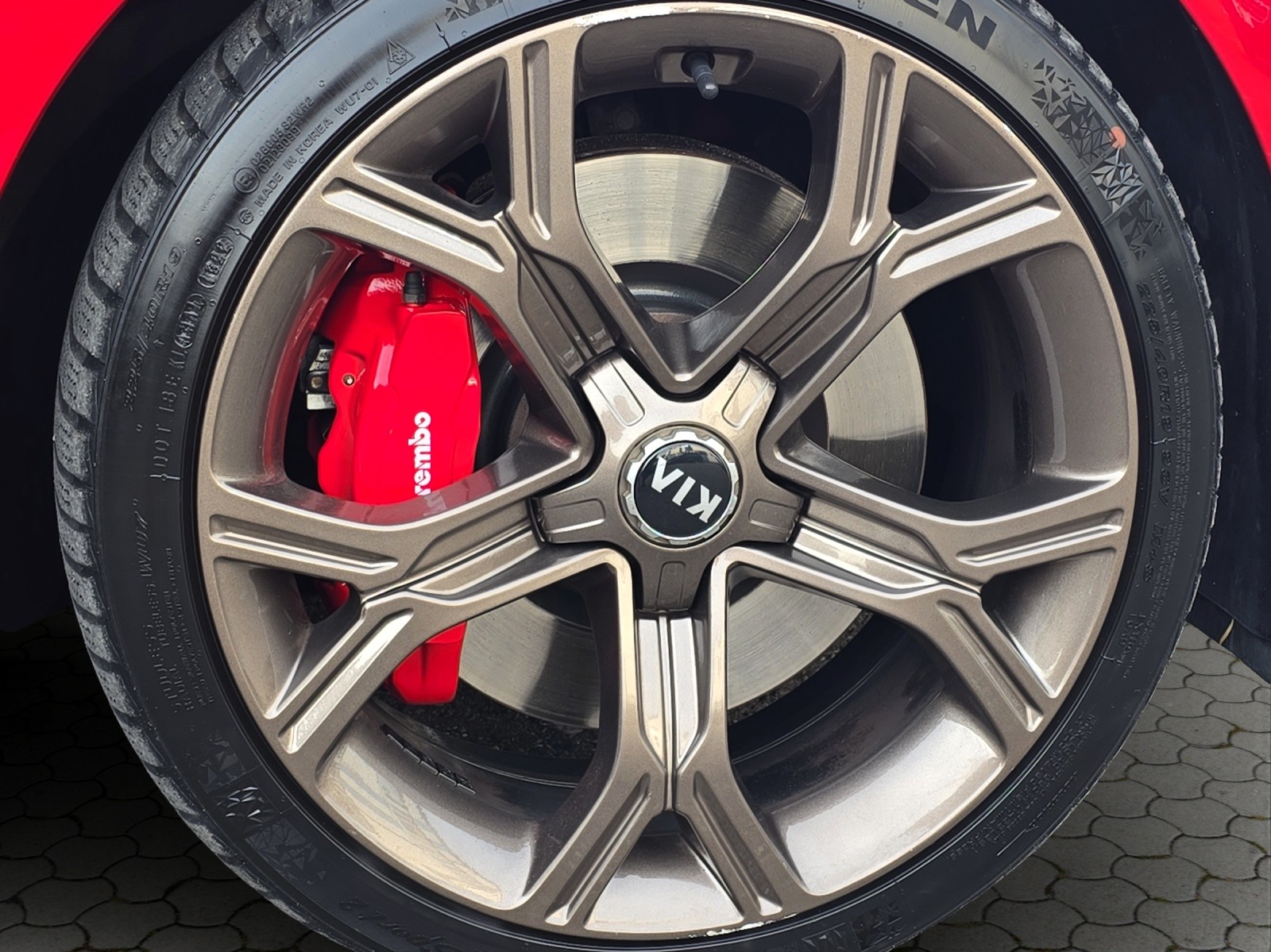 KIA Stinger 3.3 T-GDi GT Automat AWD-image-8