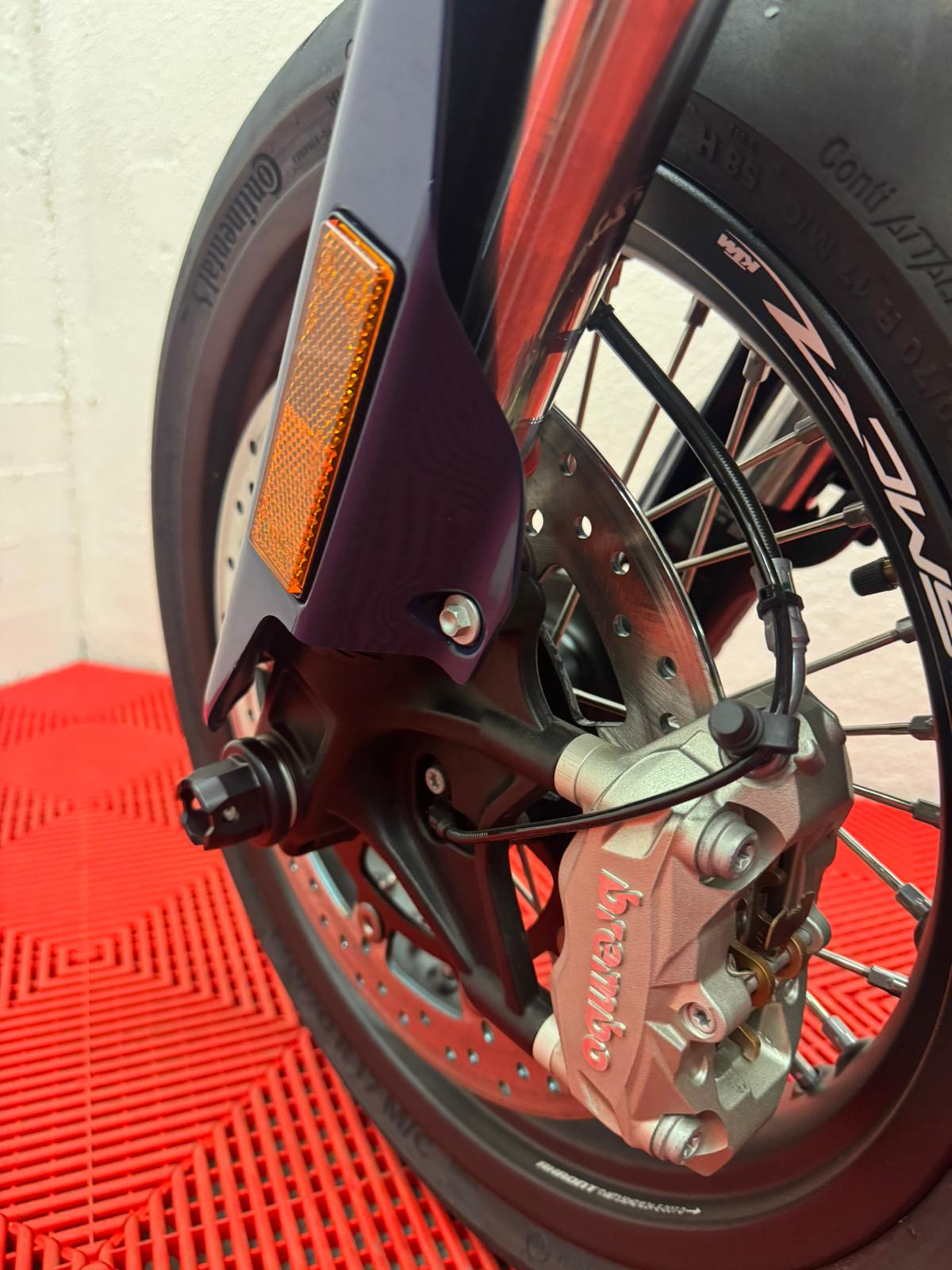 KTM 690 SMC R ABS (35 kW)-image-8