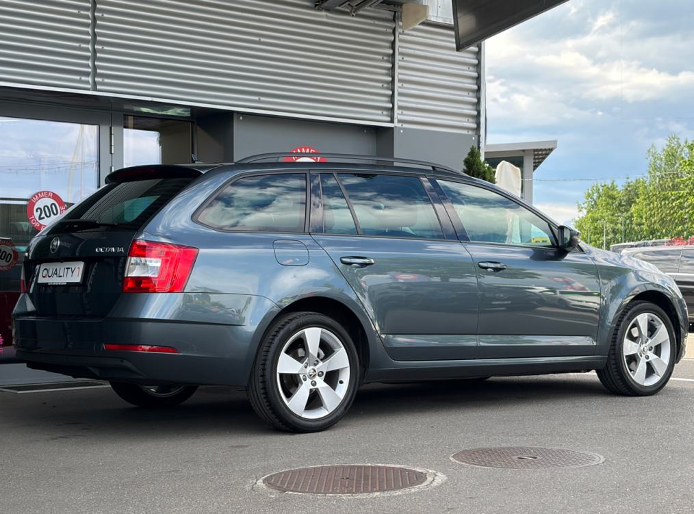SKODA Octavia Combi 1.5 TSi Style-image-2