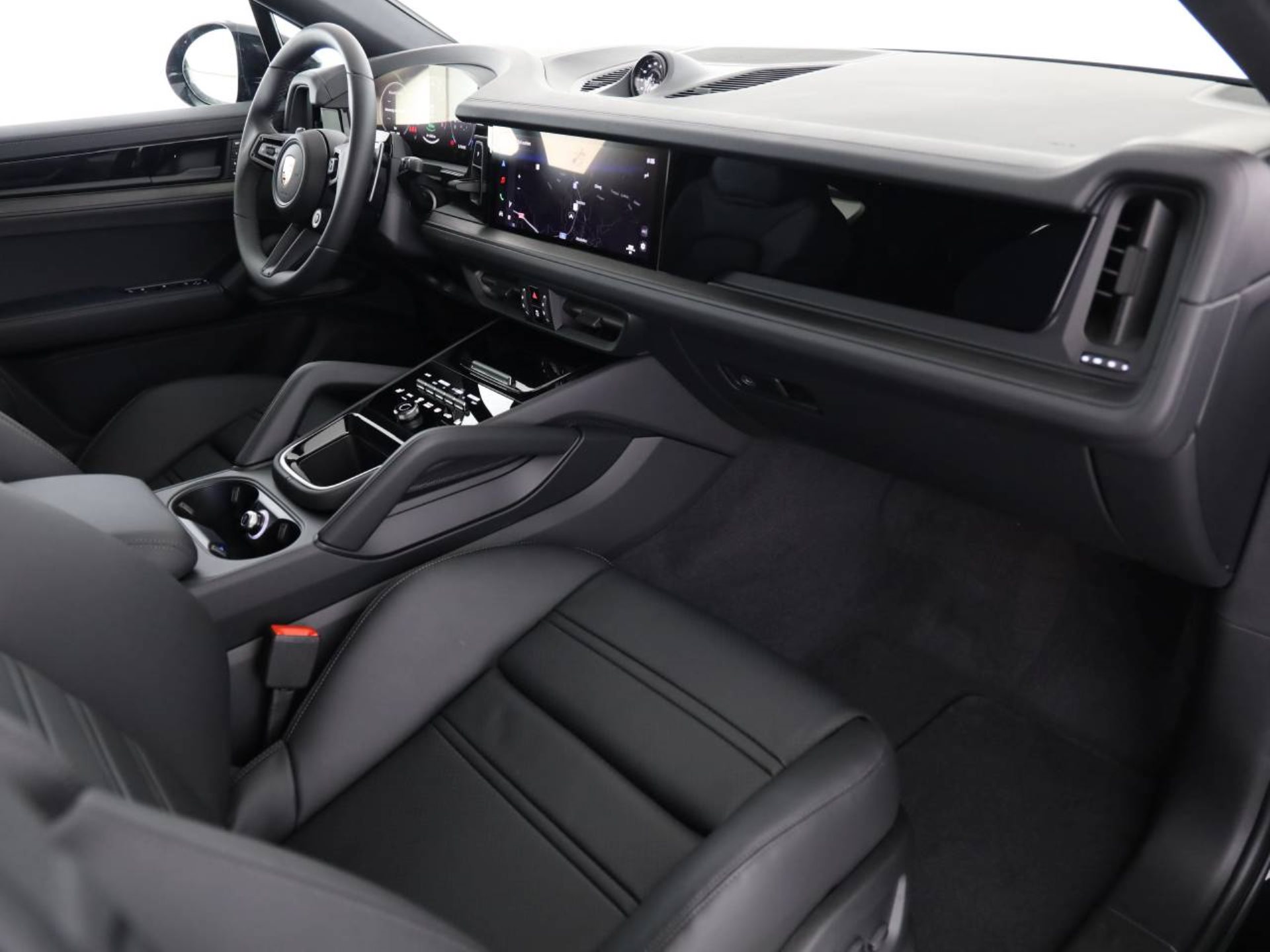 PORSCHE Cayenne E-Hybrid Coupé Black Edition-image-14
