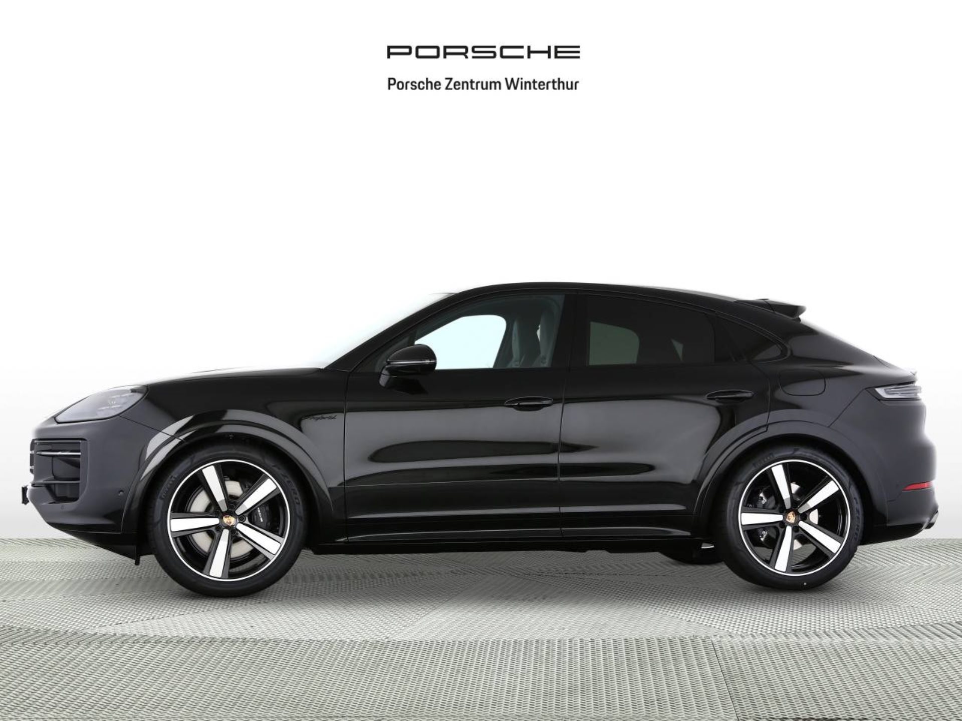 PORSCHE Cayenne E-Hybrid Coupé Black Edition-showroom-element-1