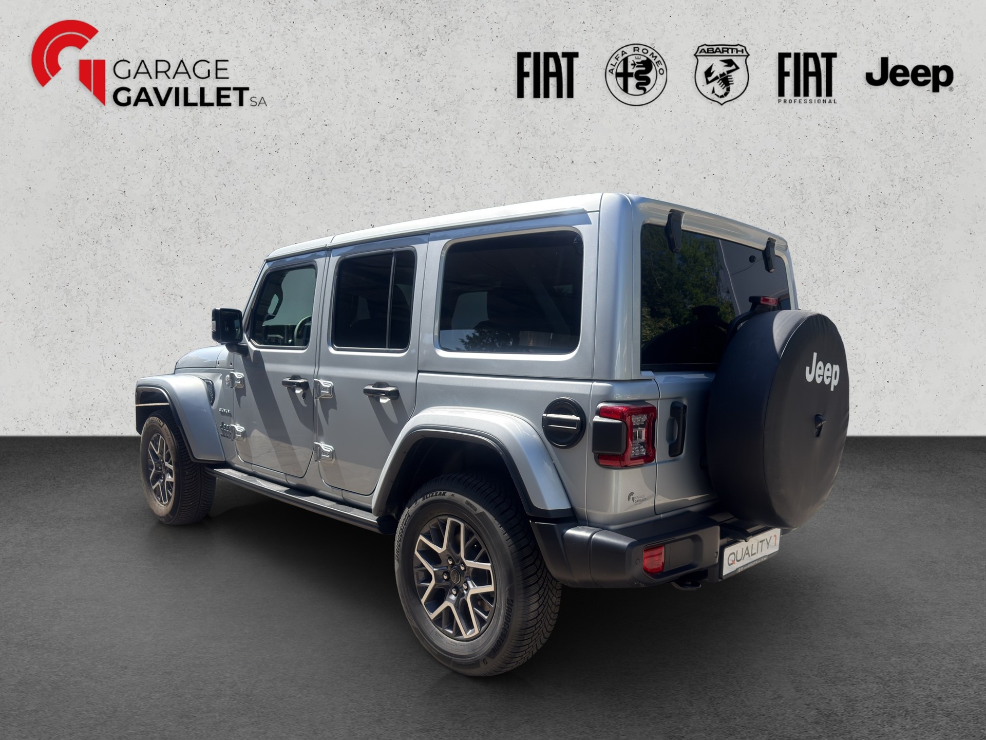 JEEP Wrangler 2.0 Turbo Sahara Unlimited-image-3