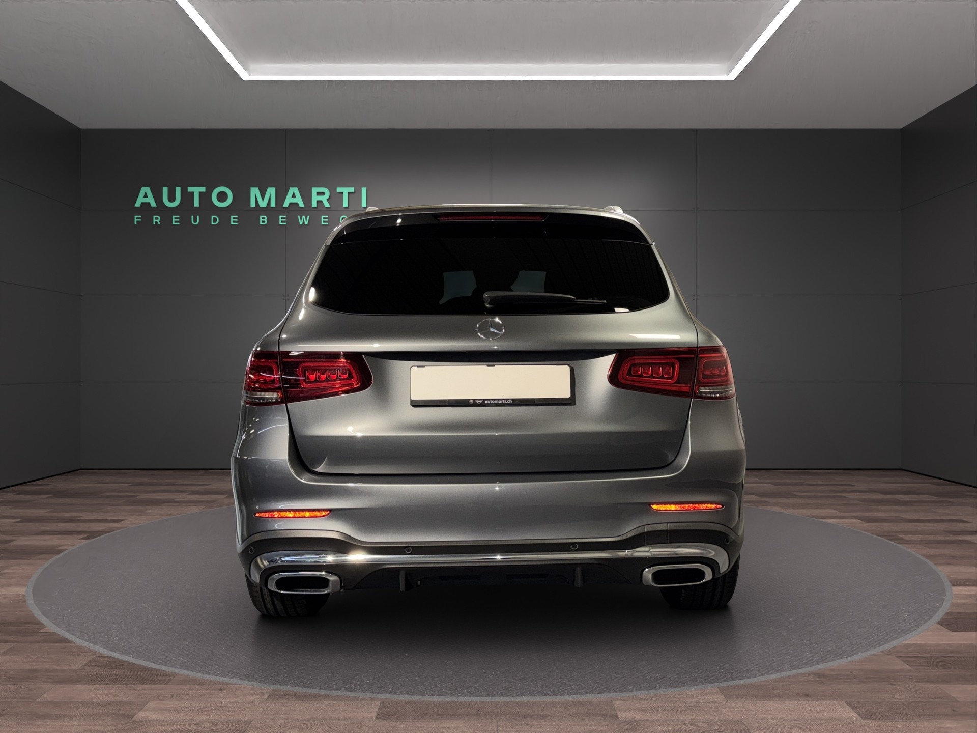 MERCEDES-BENZ GLC 200 AMG Line 4m-showroom-element-2