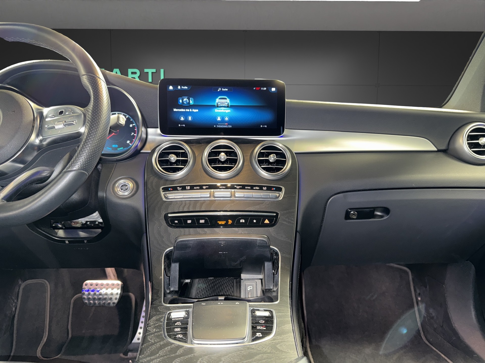 MERCEDES-BENZ GLC 200 AMG Line 4m-image-13