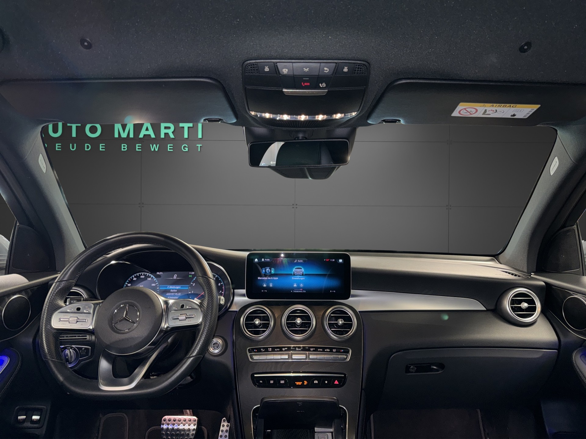 MERCEDES-BENZ GLC 200 AMG Line 4m-image-14