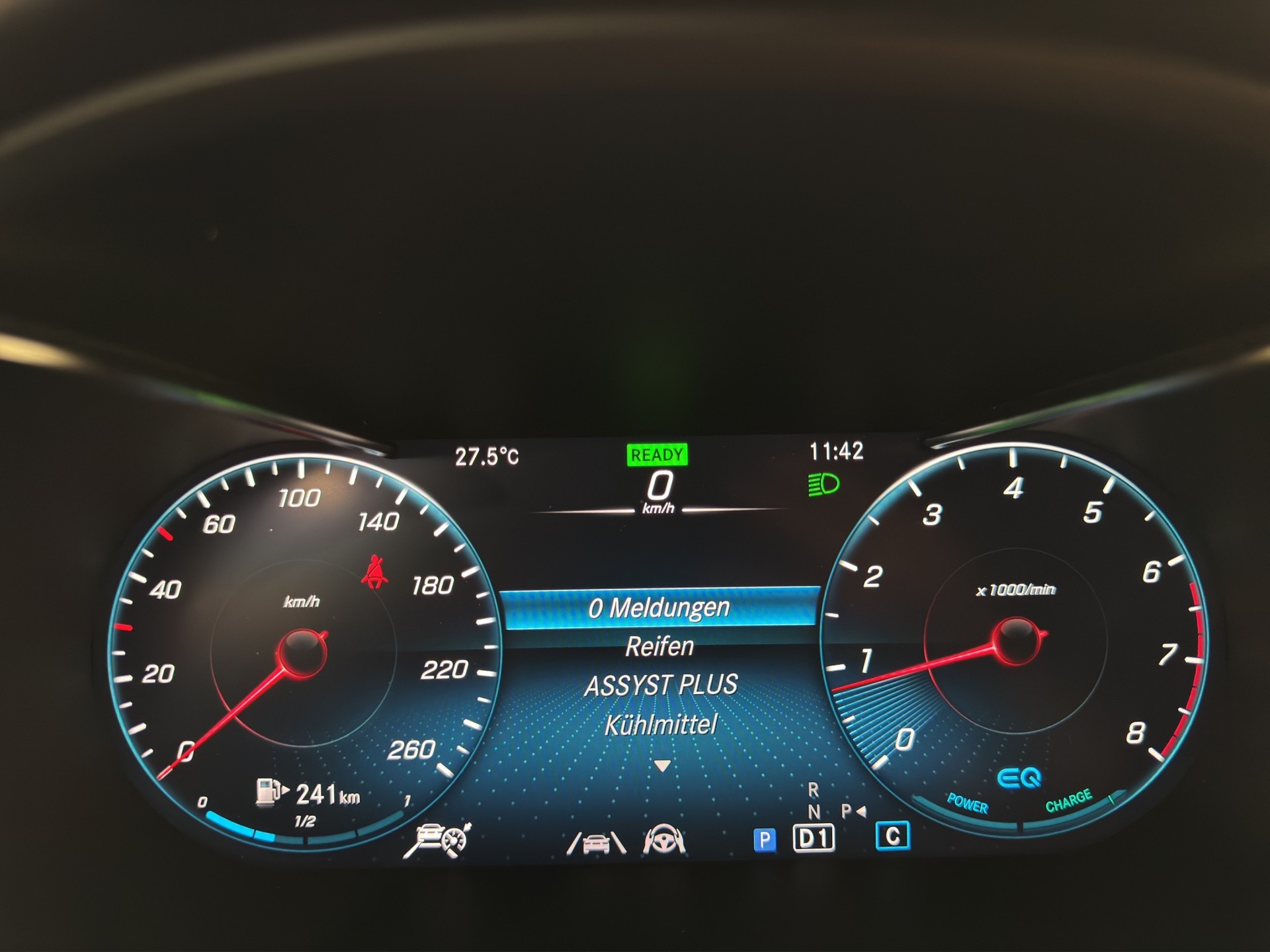 MERCEDES-BENZ GLC 200 AMG Line 4m-image-15