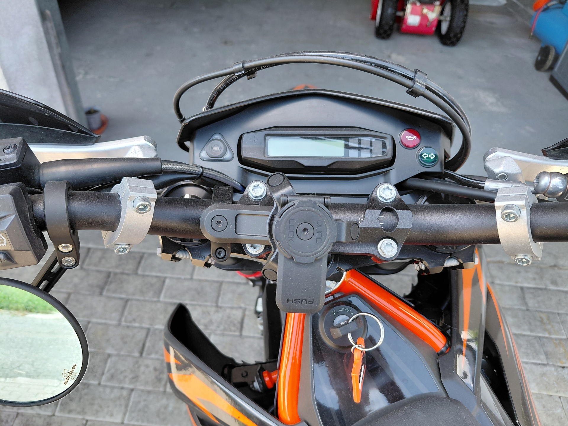 KTM ktm smc 690 ( 31 kw )-image-4