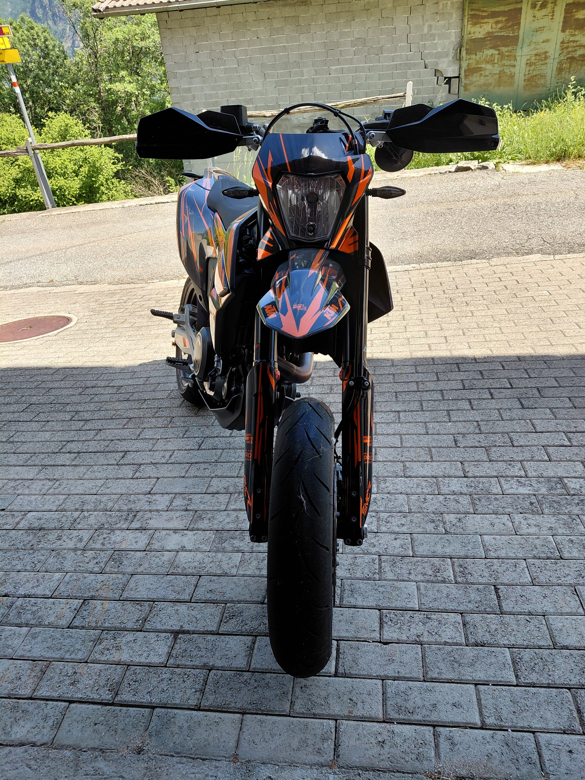 KTM ktm smc 690 ( 31 kw )-image-1